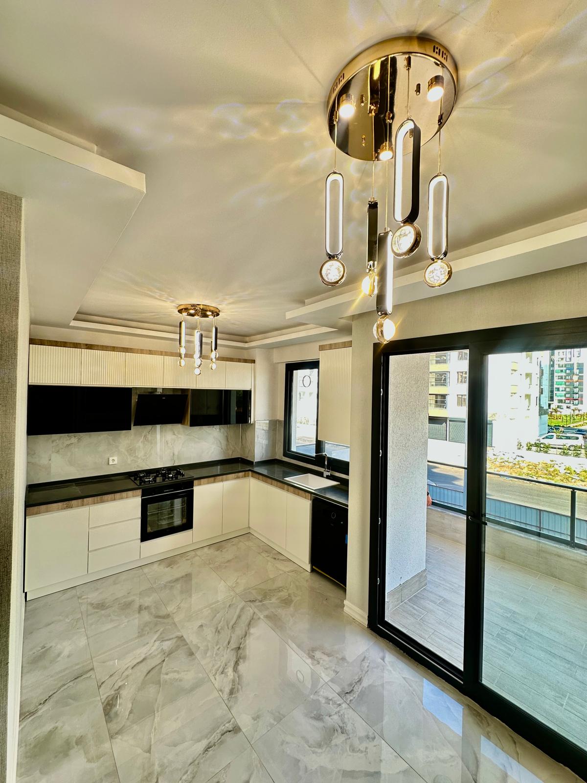 MAKROLİFE GAYRİMENKULDEN WİNSTON CİVARI MASTFROŞ CADDESİNDE 2+1 SATILIK LÜX DAİRE