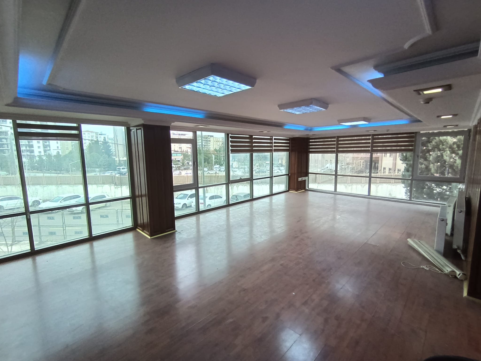 BAYINDIRLIK CADDESİNDE 2+1 SATILIK DAİRE
