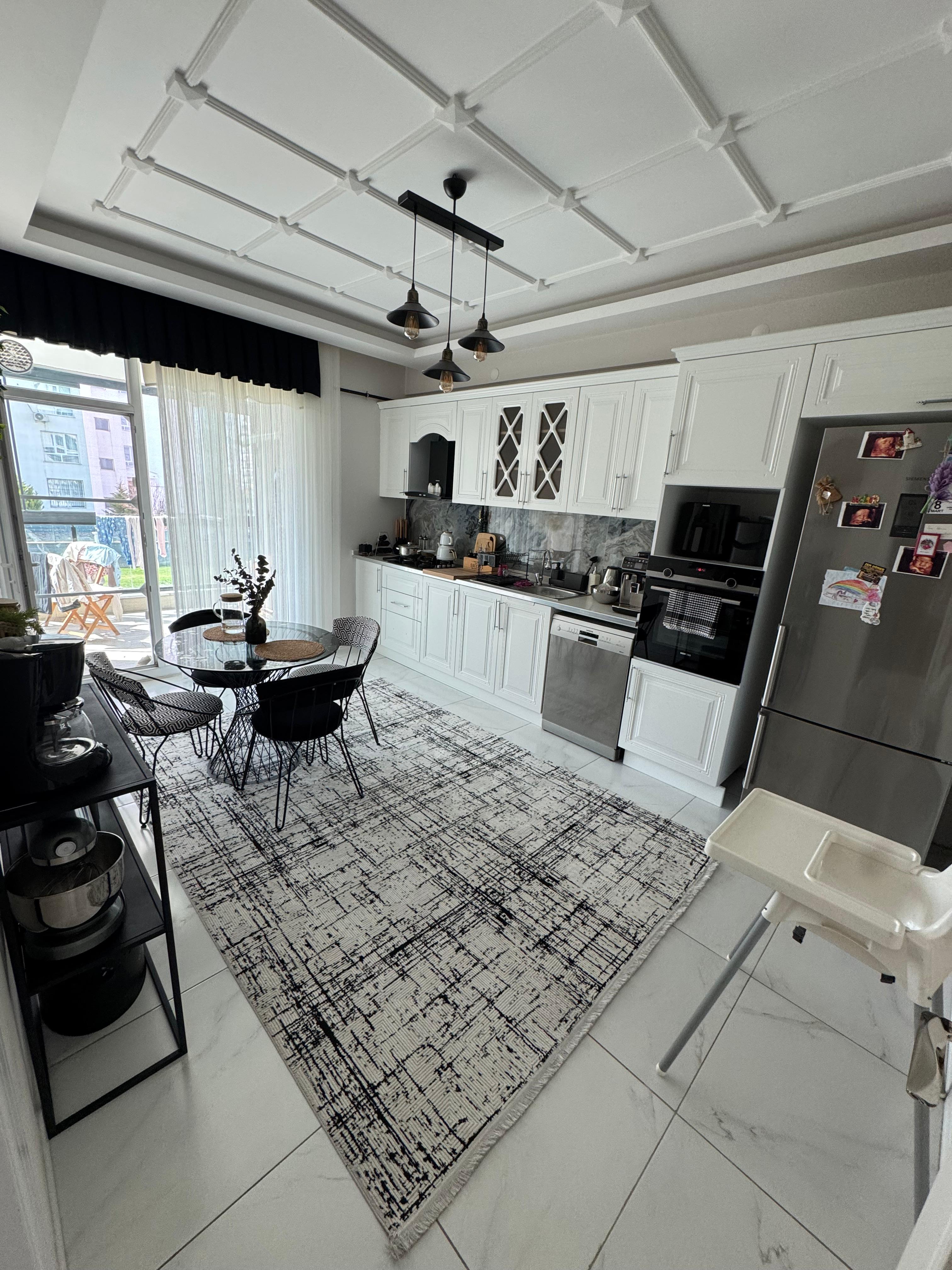  ÜÇKUYULARDA 3+1 SIFIR AYARINDA LÜX DAİRE