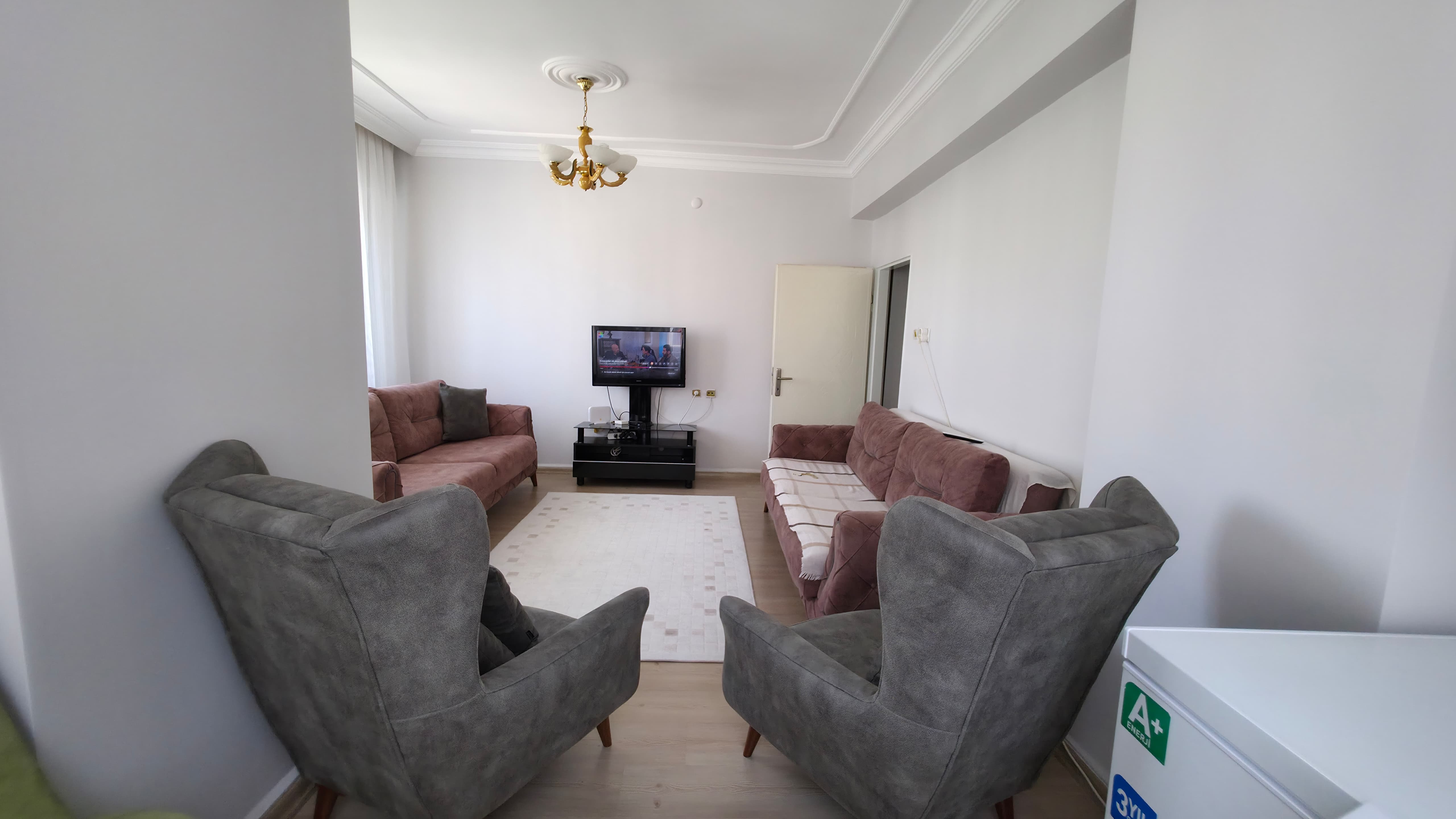 ACİL SATILIK GAZİLER VEHBİ KOÇ İLKOKULU CİVARI 3+1 ARA KAT DAİRE