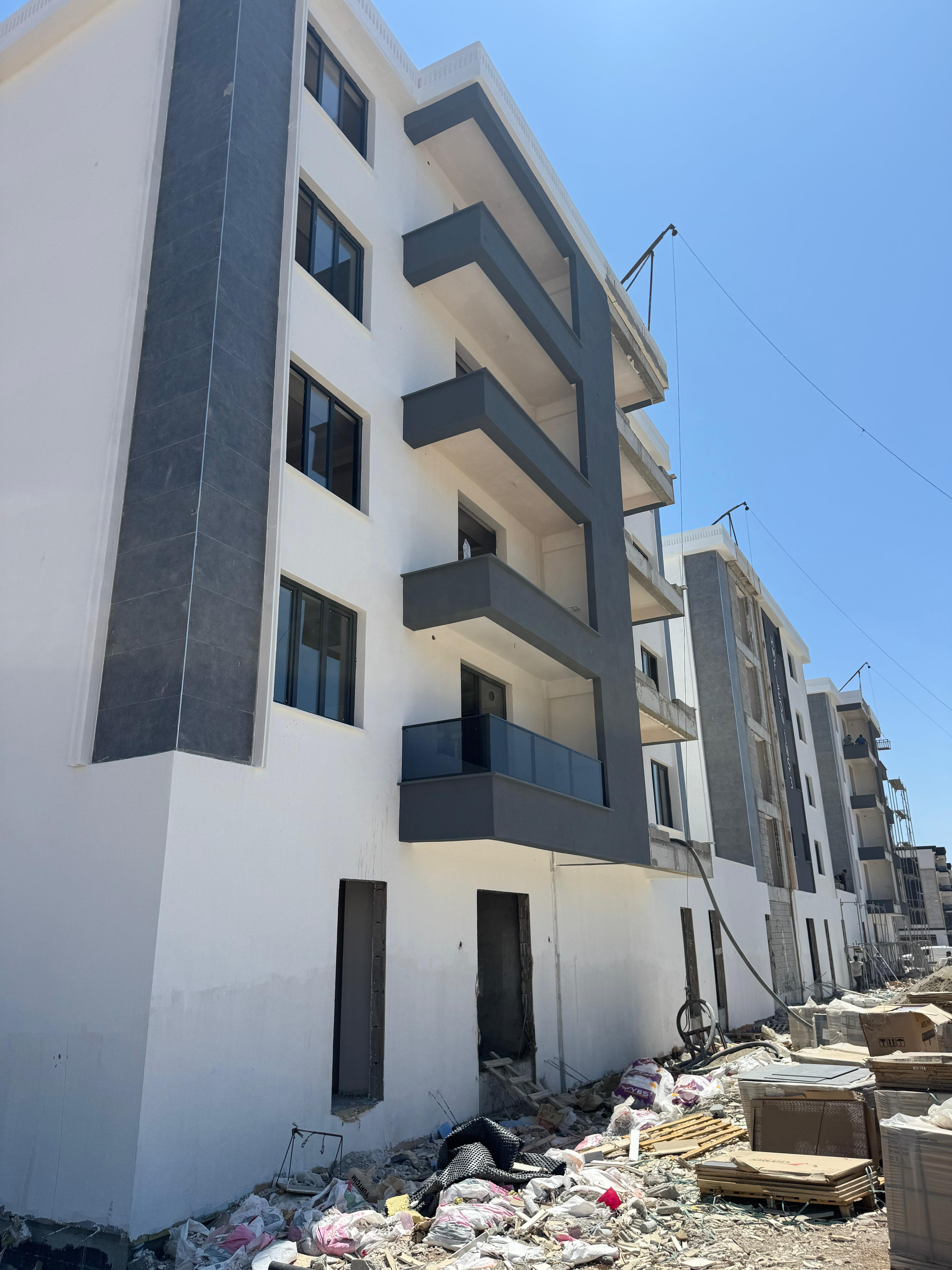 SIFIR TOPTANCILAR'DA 2+1 VE 1+1 DAİRELER