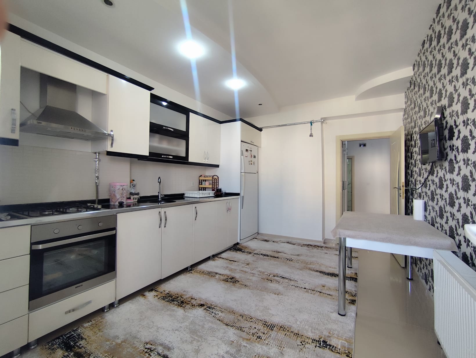 FABRİKA MAHALLESİNDE SATILIK 3+1 DAİRE
