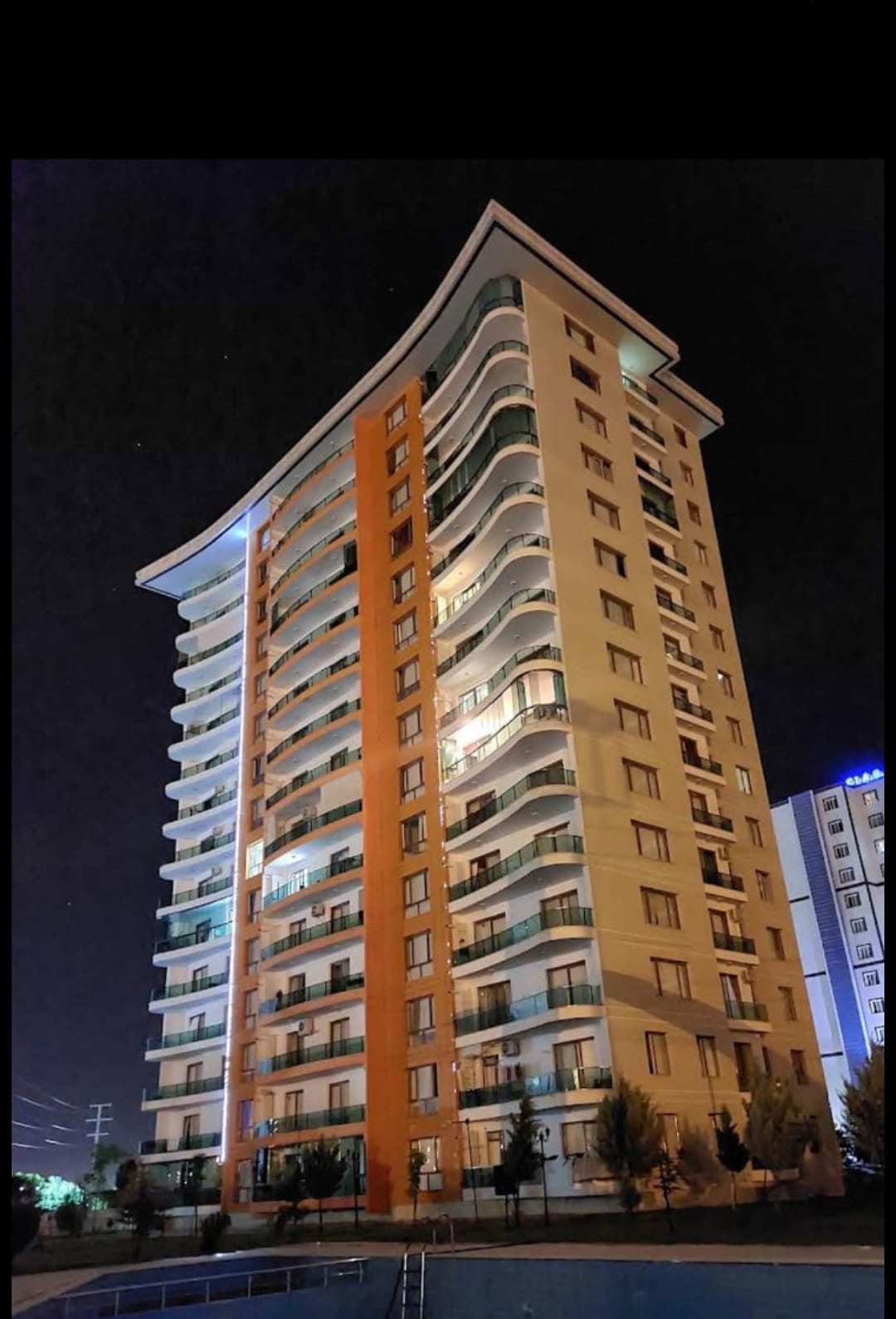 YENİŞEHİR FABRİKA MAHALLESİNİN EN GÖZDE SİTESİNDE  3+1 SATILIK LÜKS RESİDANS DAİRESİ 