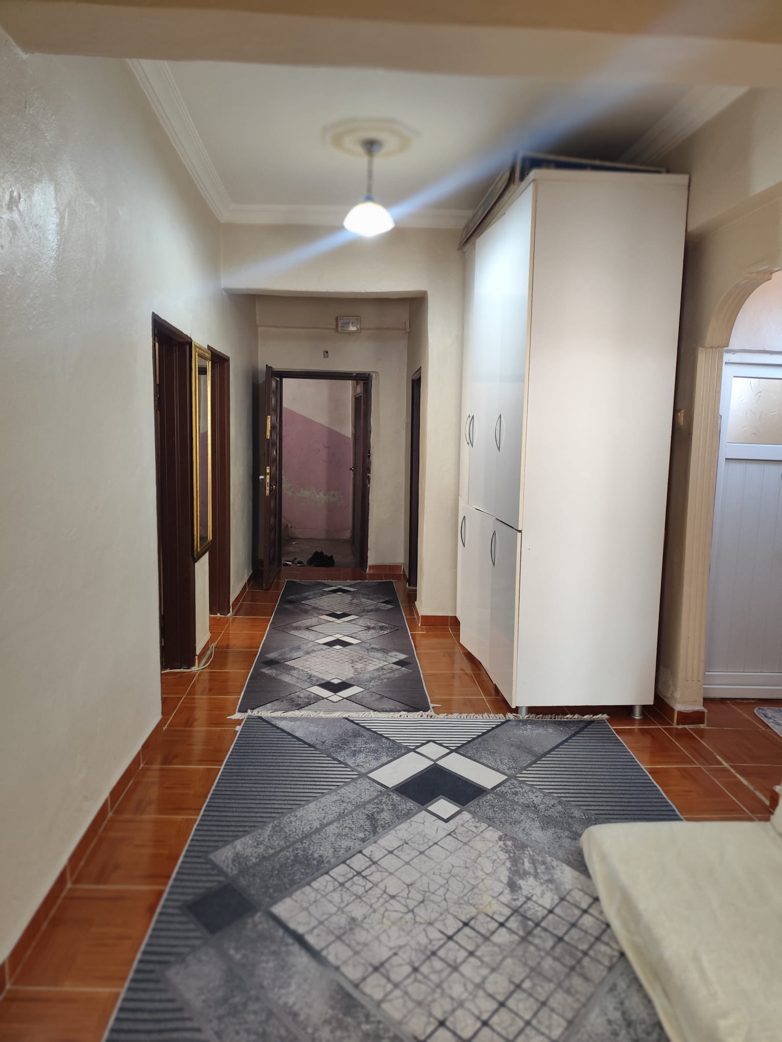 BAĞLAR NÜKHET ÇOŞKUN CADDESİNDE 3+1 SATILIK DAİRE
