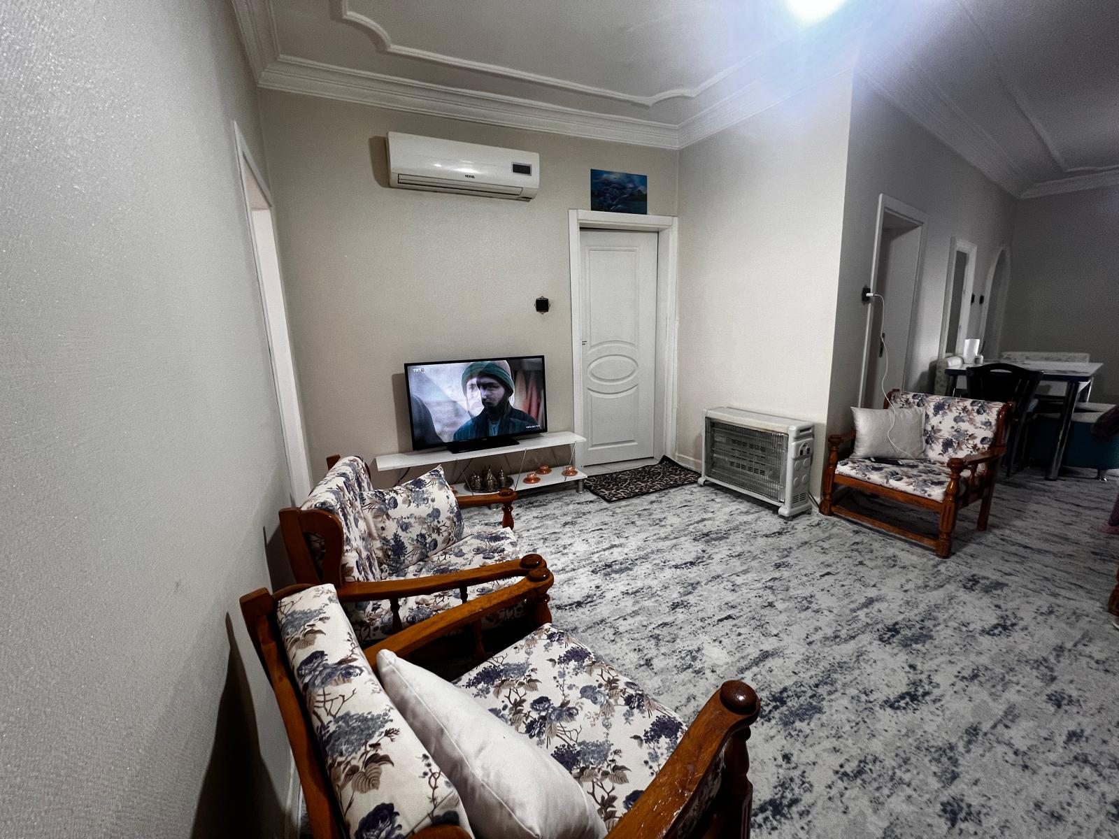DAĞKAPI LALEBEY CAMİSİ YOLUNDA SATILIK 2+1 SATILIK DAİRE