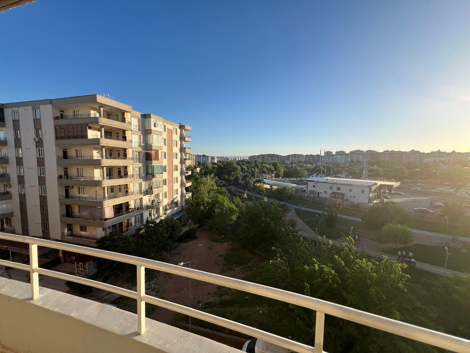 DİCLEKENT GO PETROL ARKASI 3+1 SATILIK FIRSAT DAİRE