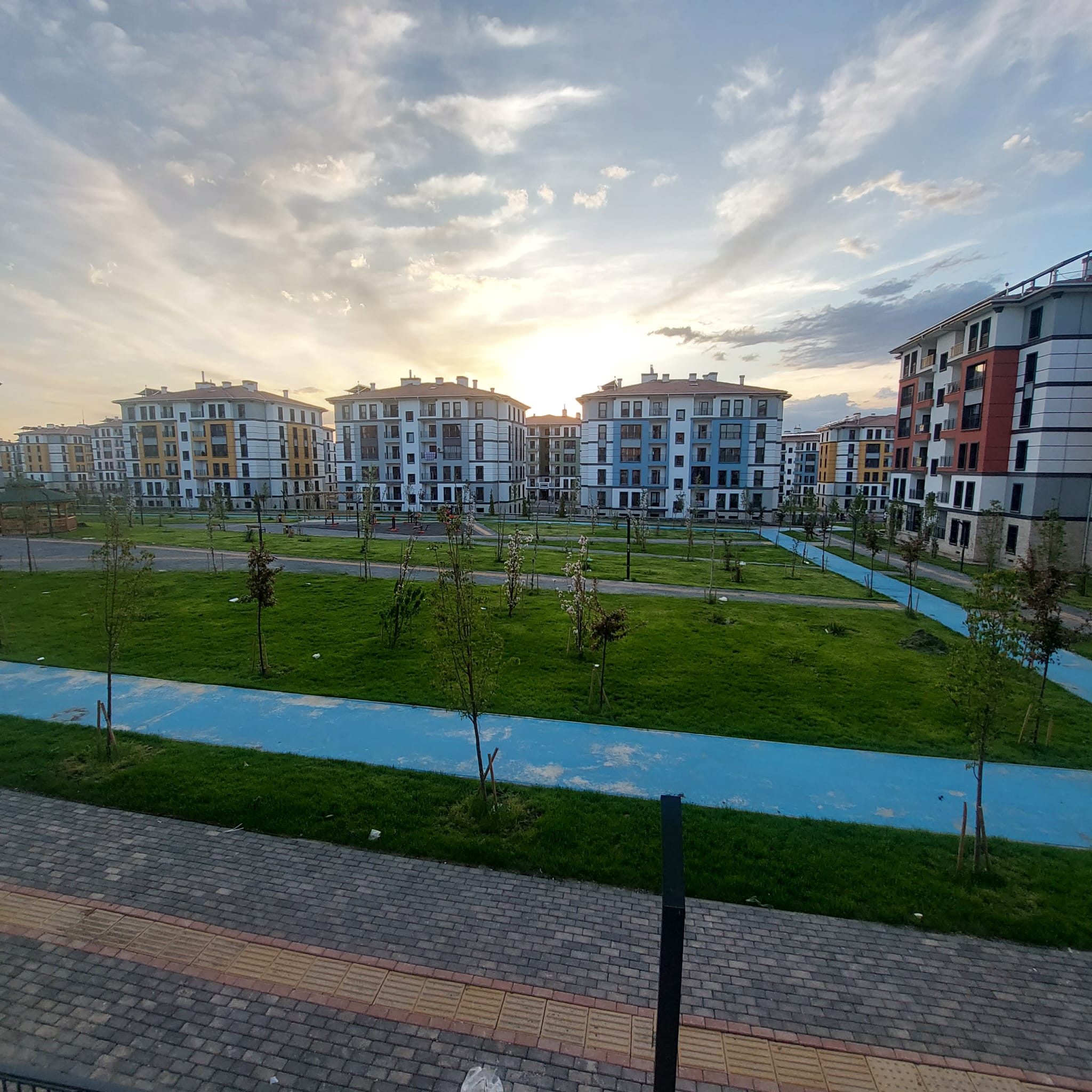 ŞEHİR HASTANESİ YANI TOKİLERDE KİRALIK DAİRE