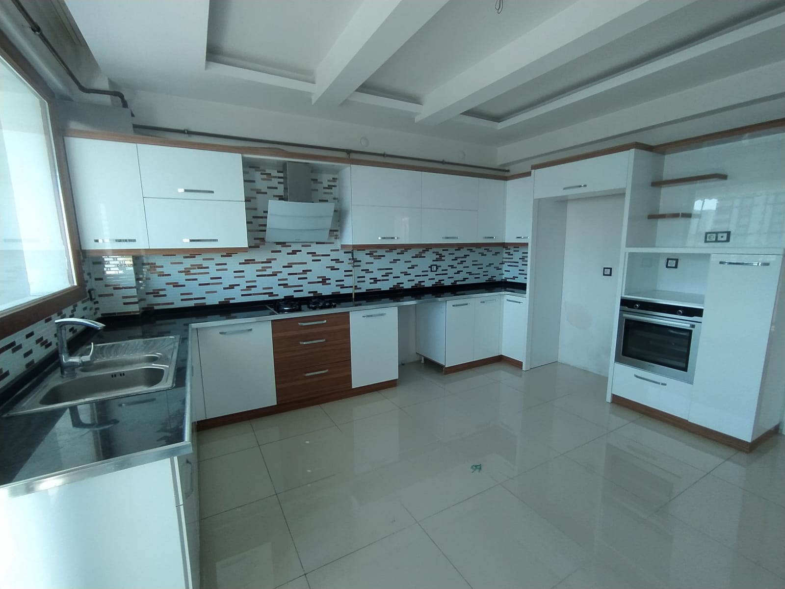 TEMA PARK KARŞISINDA 4+1 LÜK KİRALIK DAİRE