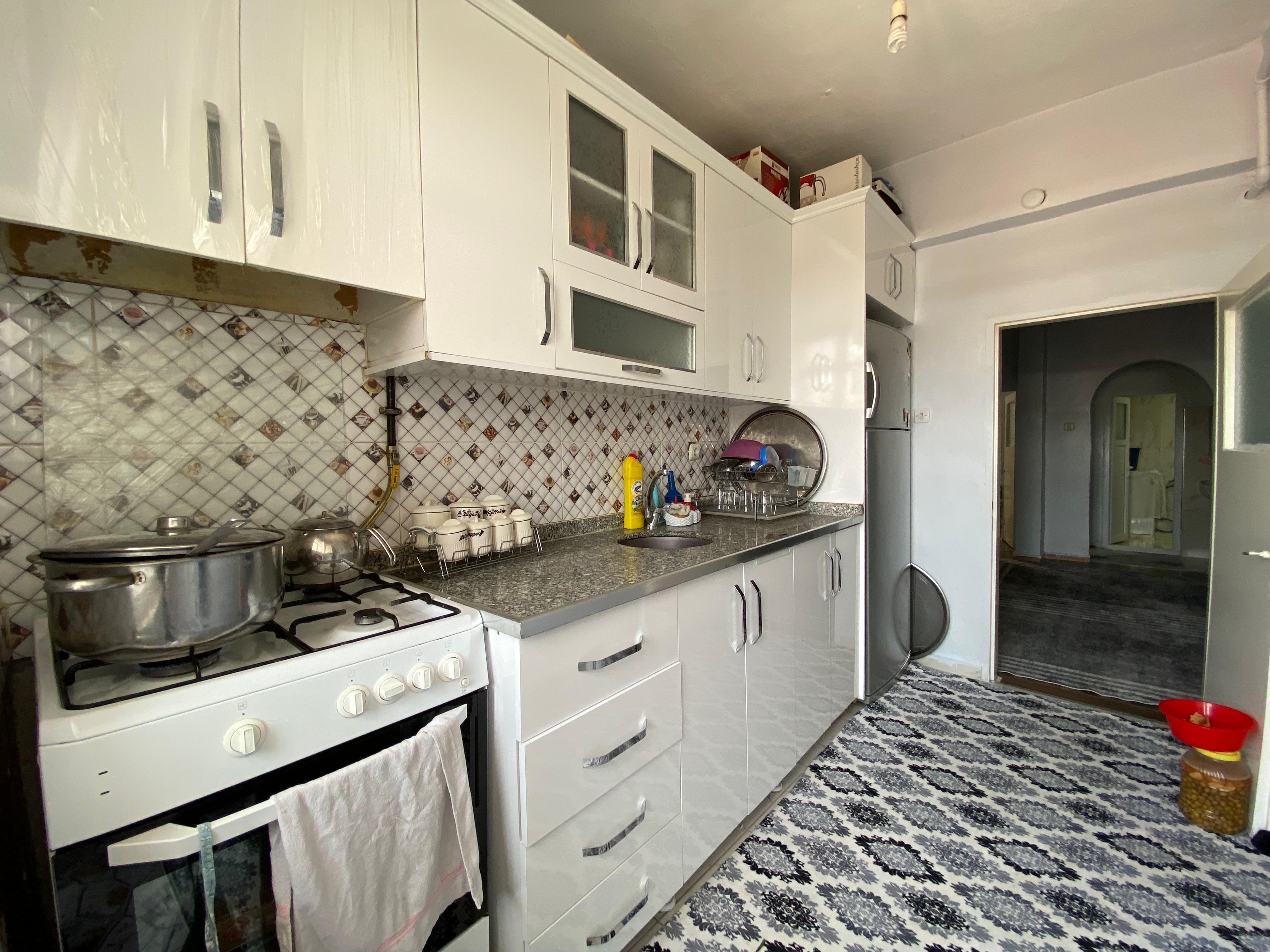 HUZUREVLERİ MEKKE CAMİ CİVARI 3+1 SATILIK DAİRE