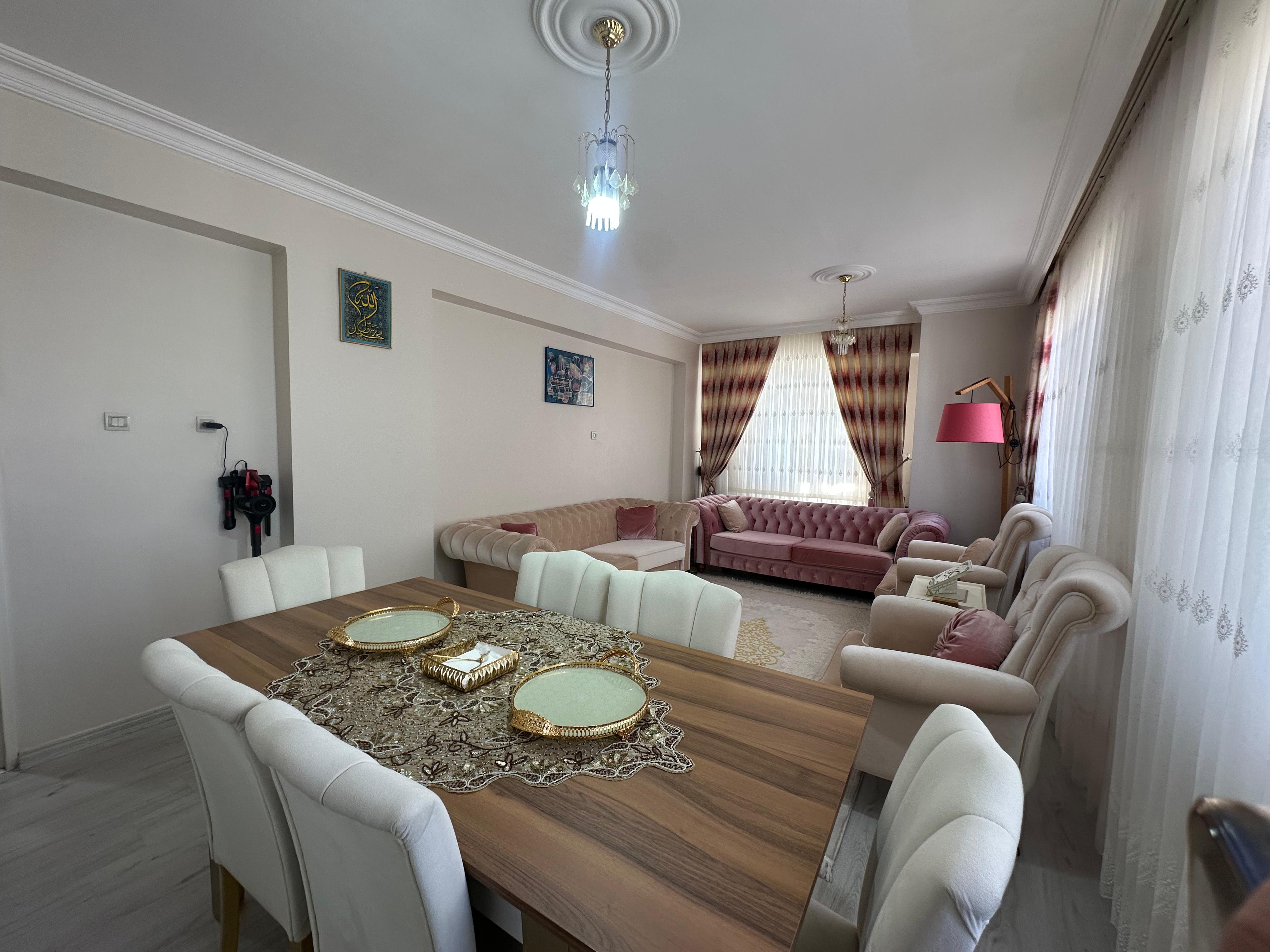 NİL KOLEJİ CİVARI 3+1 SATILIK DAİRE