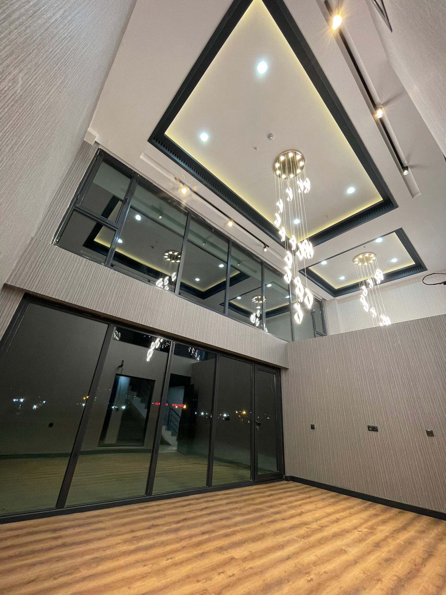 AY OFFİCE BUSINESS SATILIK BÜRO VE İŞYERİ