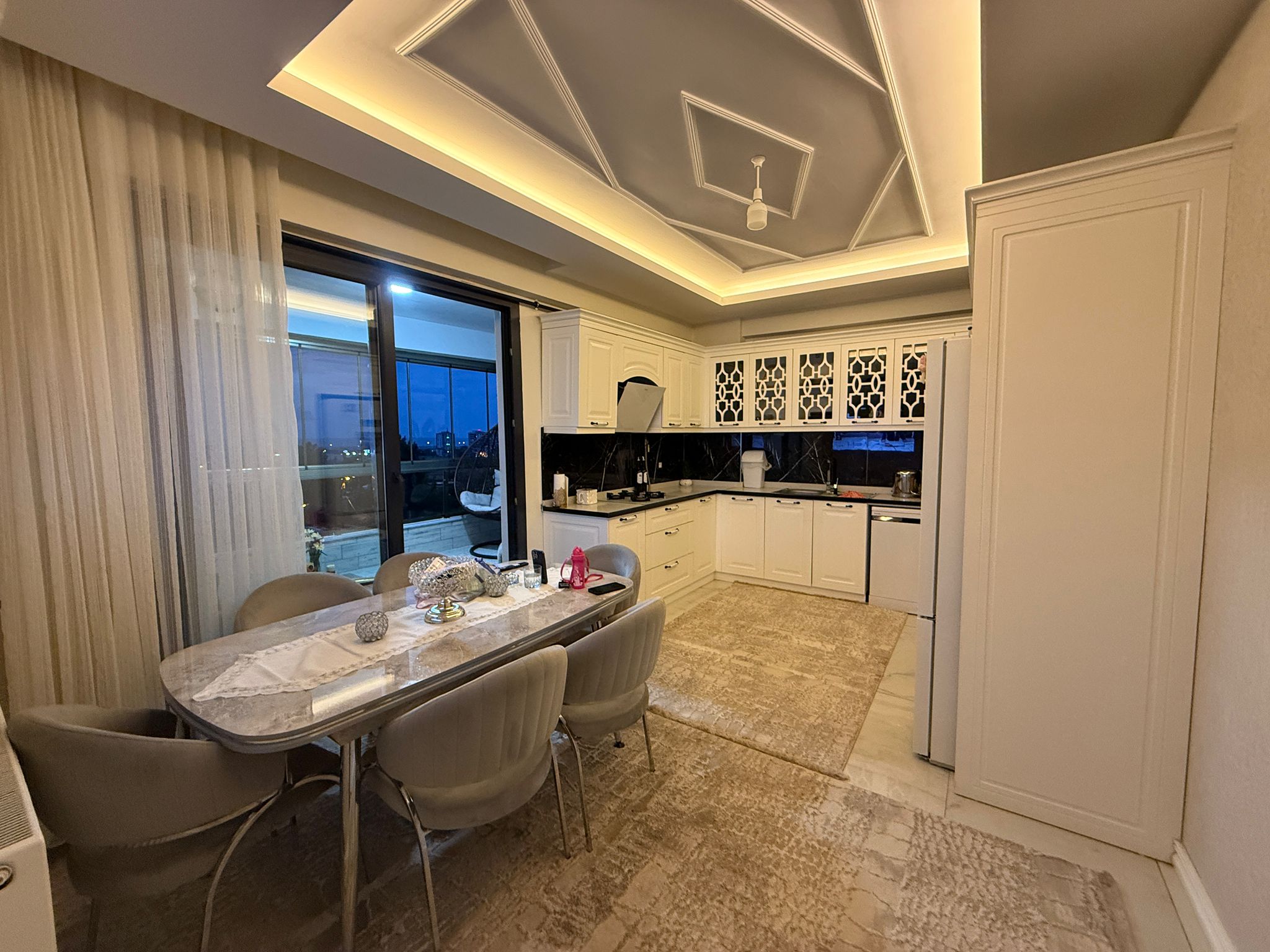 ADLİ TIP ARKASI SATILIK 3+1 FIRSAT DAİRE