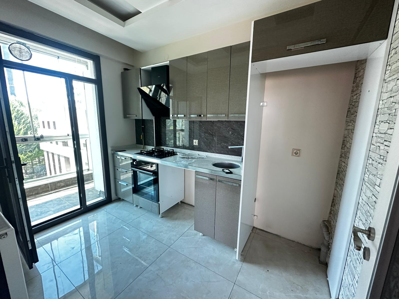 FABRİKA MAHALLESİ  2+1 SATILIK BOŞ DAİRE 