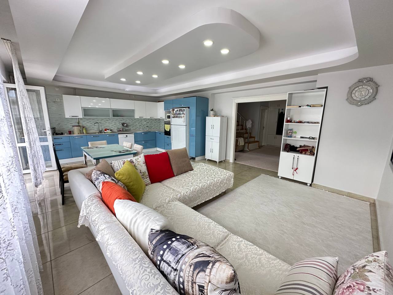DİCLEKENTTE İŞLEK CADDE ÜZERİ 5+1 GENİŞ DUBLEKS SATILIK DAİRE