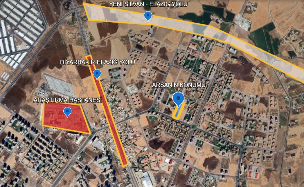 ÜÇKUYULARDA CADDE ÜZERİ İMARLI İFRAZLI MÜTAHİT İÇİNDE SATILIK ARSA