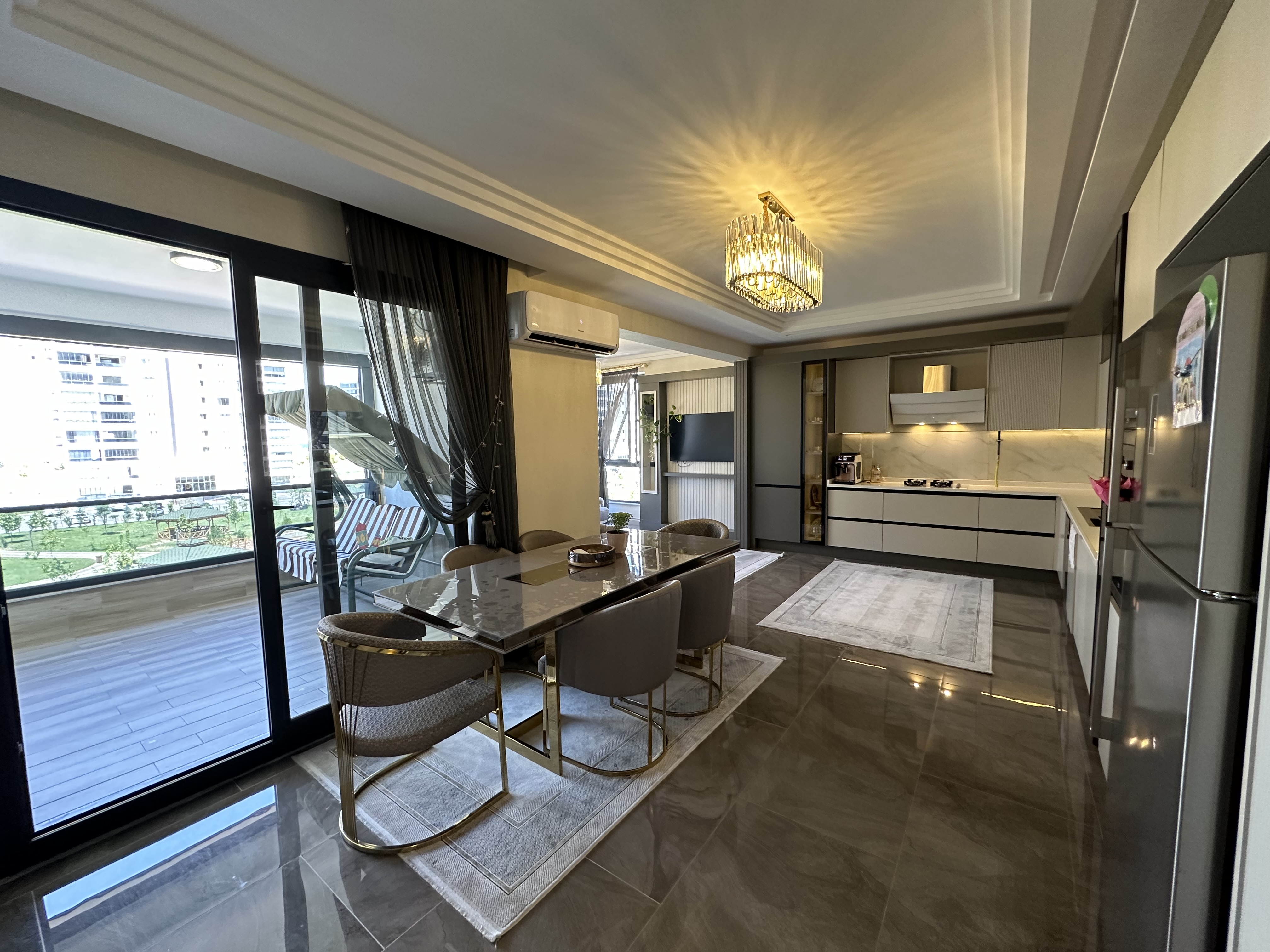 WİNSTOWN AVM YANINDA BÖLGENİN EN LÜKS 4,5+1 SATILIK DAİRESİ