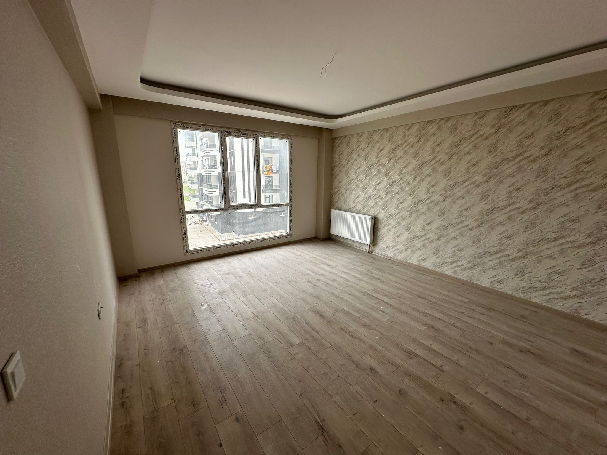   YENİŞEHİR ÜÇ KUYULARDA SATILIK 3.5+1 FIRSAT DAİRE   
