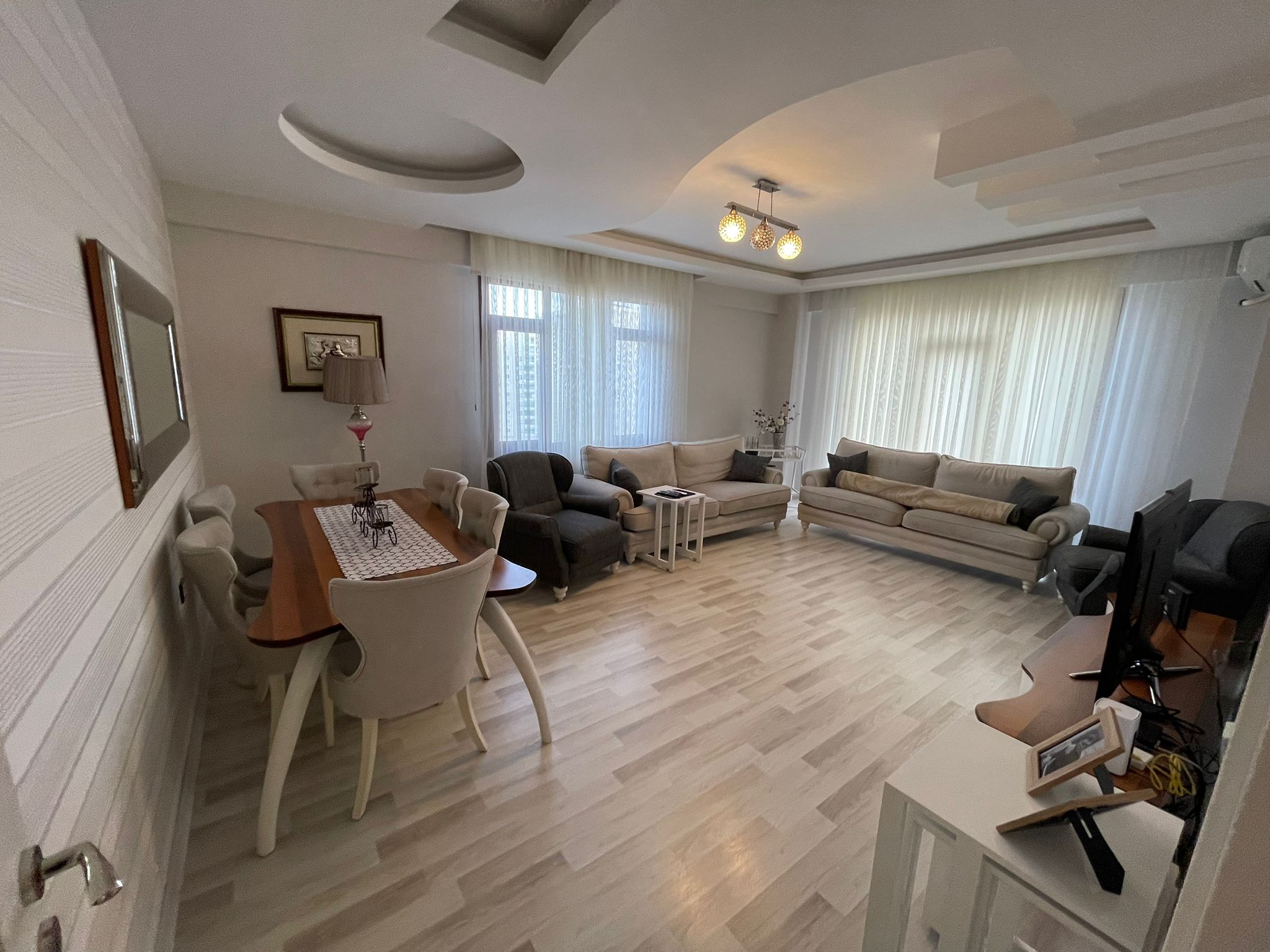 MAKRO LİFE GAYRİMENKULDEN 50m lİK YOLDA SATILIK 3+1 FIRSAT DAİRE        