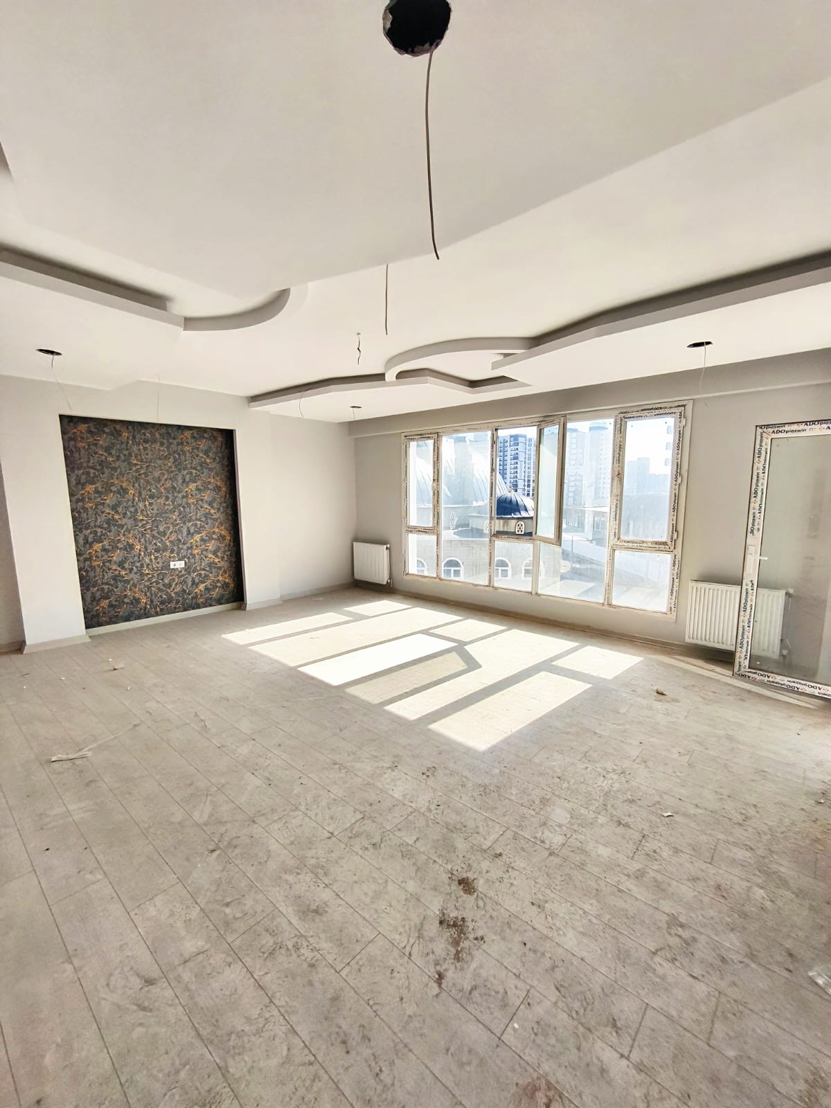 ADLİ TIP ARKASI SATILIK 4+1 FIRSAT DAİRE 