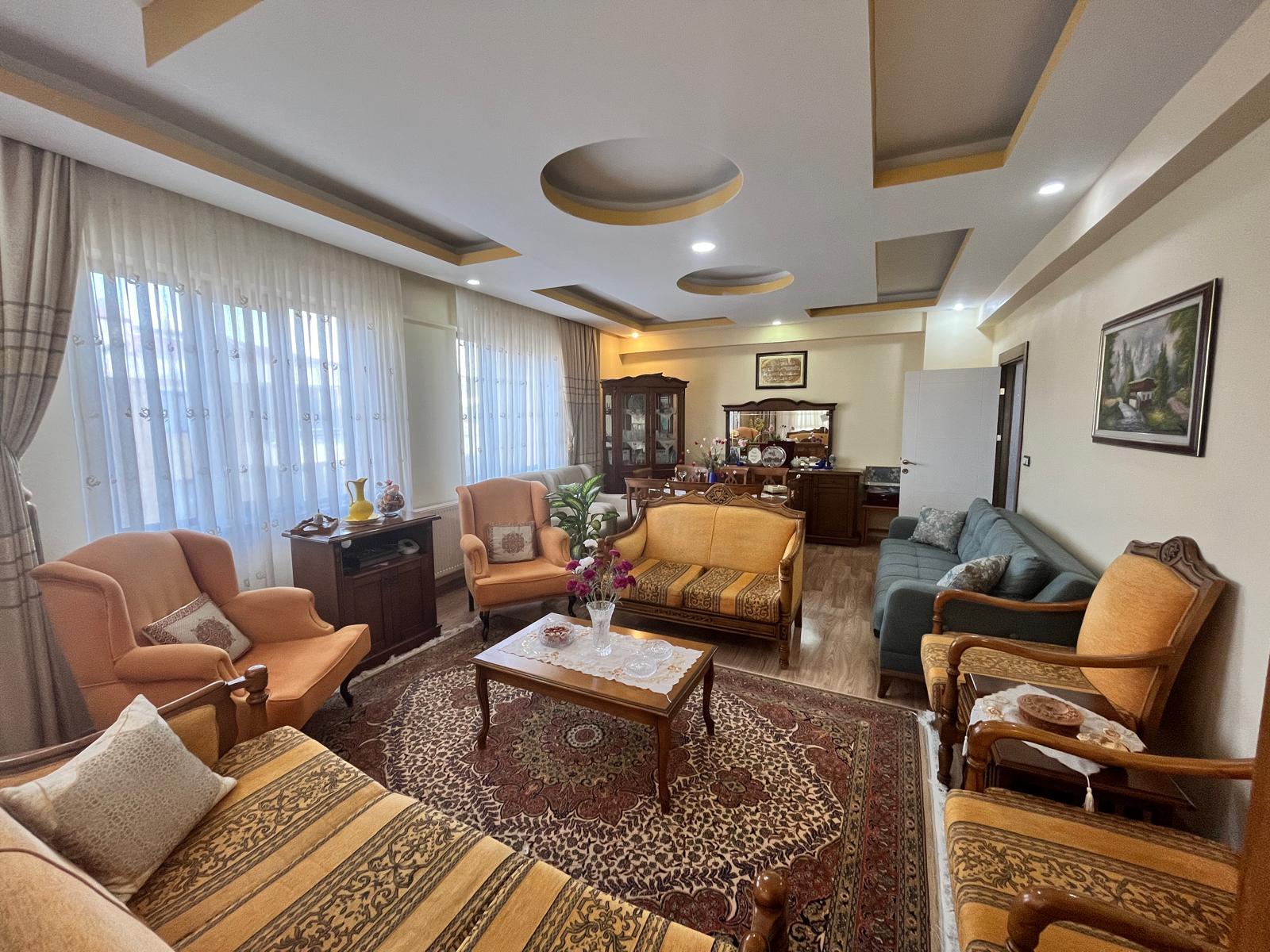 GÖLETLİ PARK YANINDA 3+1 SATILIK DAİRE 