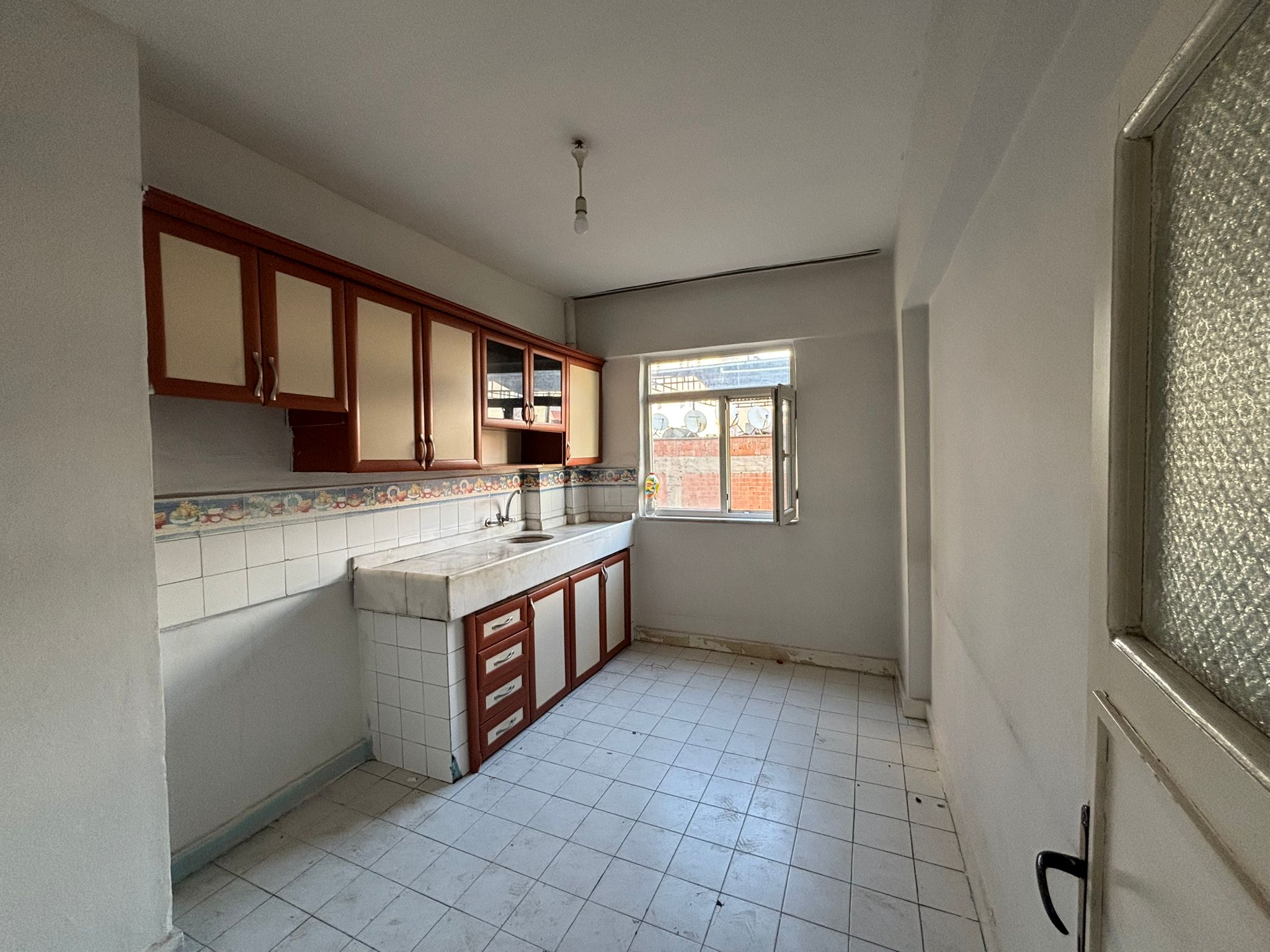 HUZUREVLERİNDE 2+1 KİRALIK DAİRE