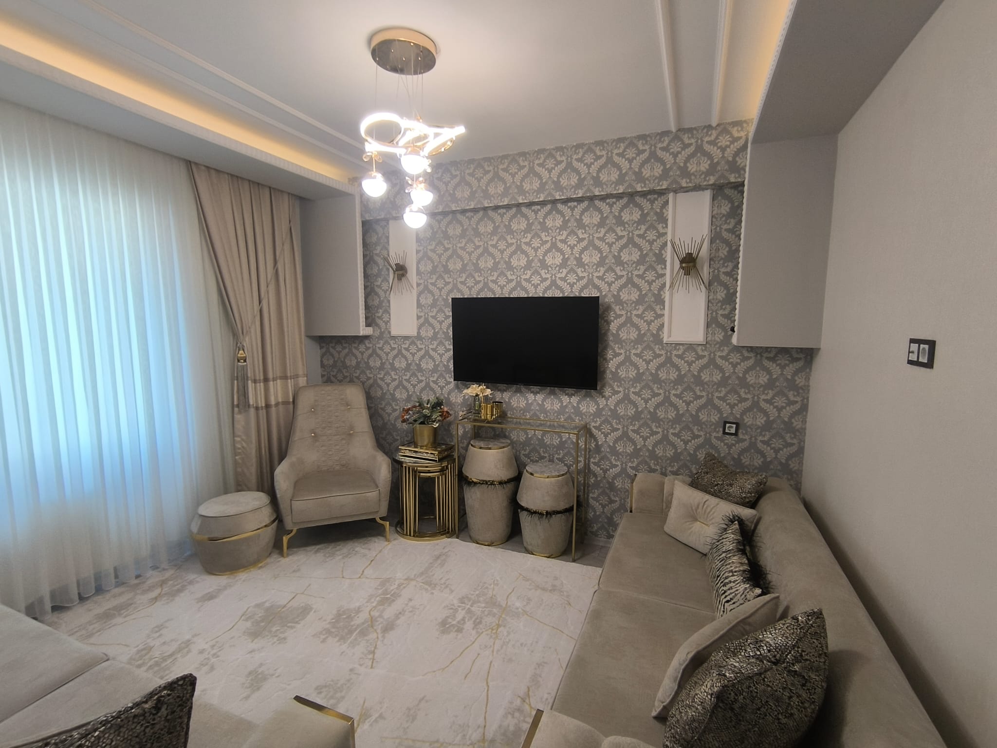 YENİŞEHİR FORUM KARŞISI ZANA YAPI  2+1 LÜKS DAİRE 