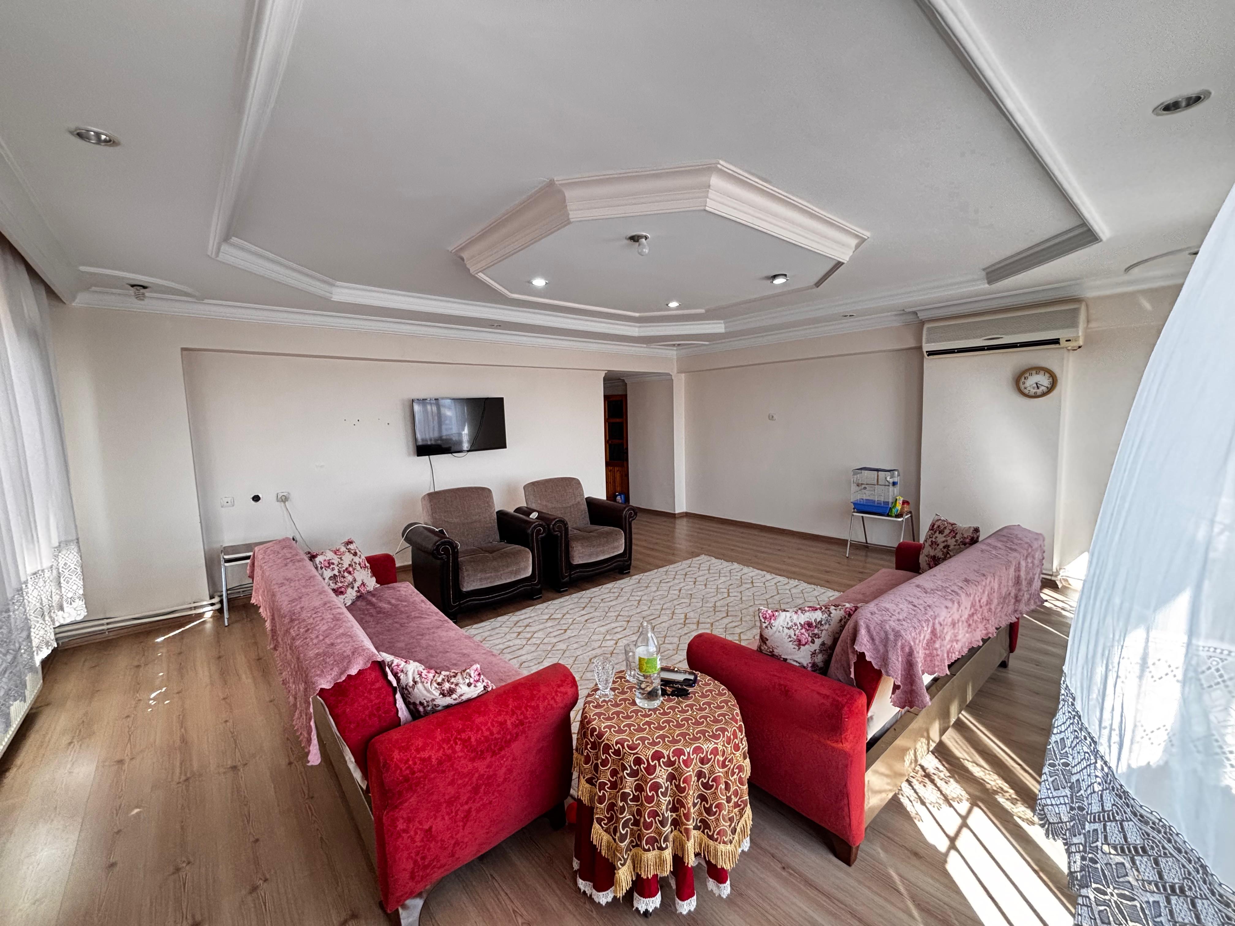 BAĞCILAR CADDE ÜZERİ H.SÜLEYMAN AYDIN SİTESİNDE 3+1 DAİRE