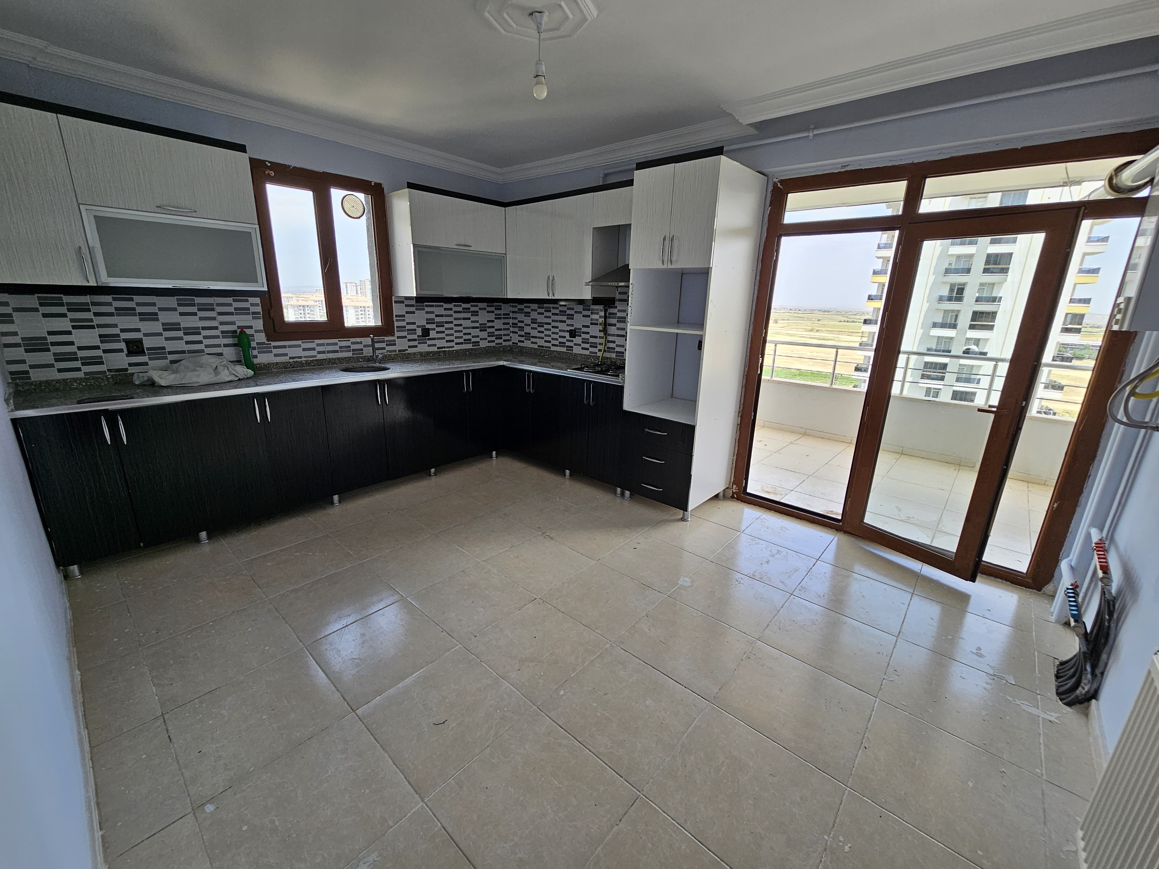 YENİŞEHİR ÜÇKUYULAR DA  SATILIK 3+1 FIRSAT DAİRE 