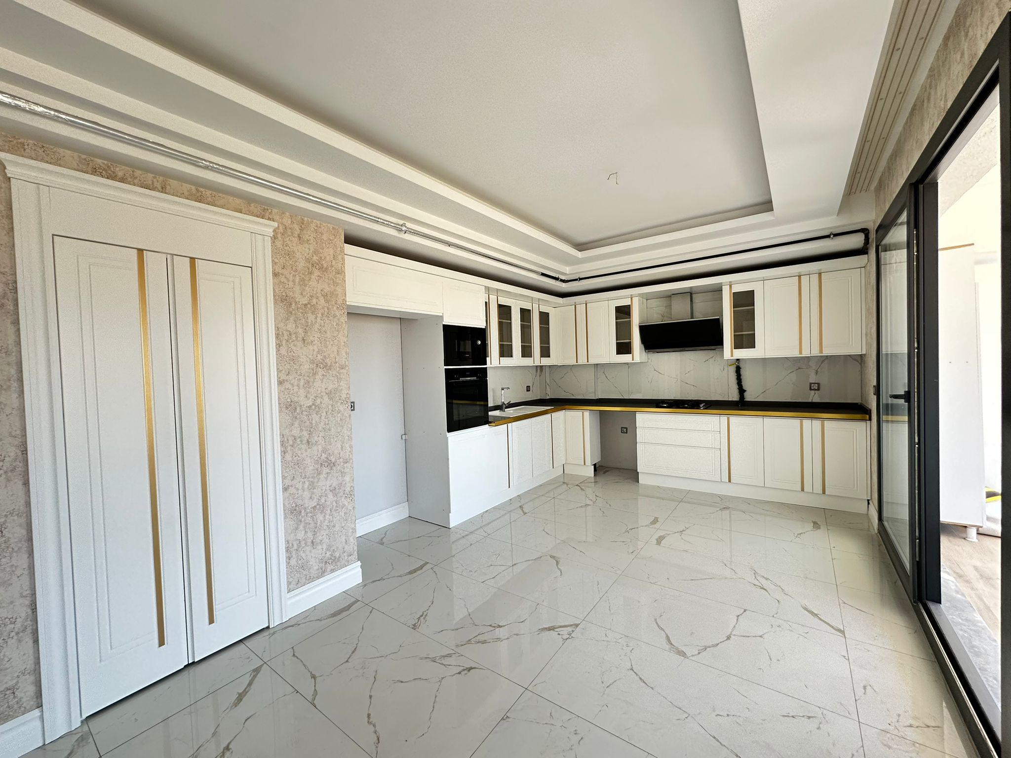 NURÇAY YAPI KALİTESİYLE 4.5+1  ORTA KAT ULTRA LÜKS DAİREMİZ SATIŞTA 