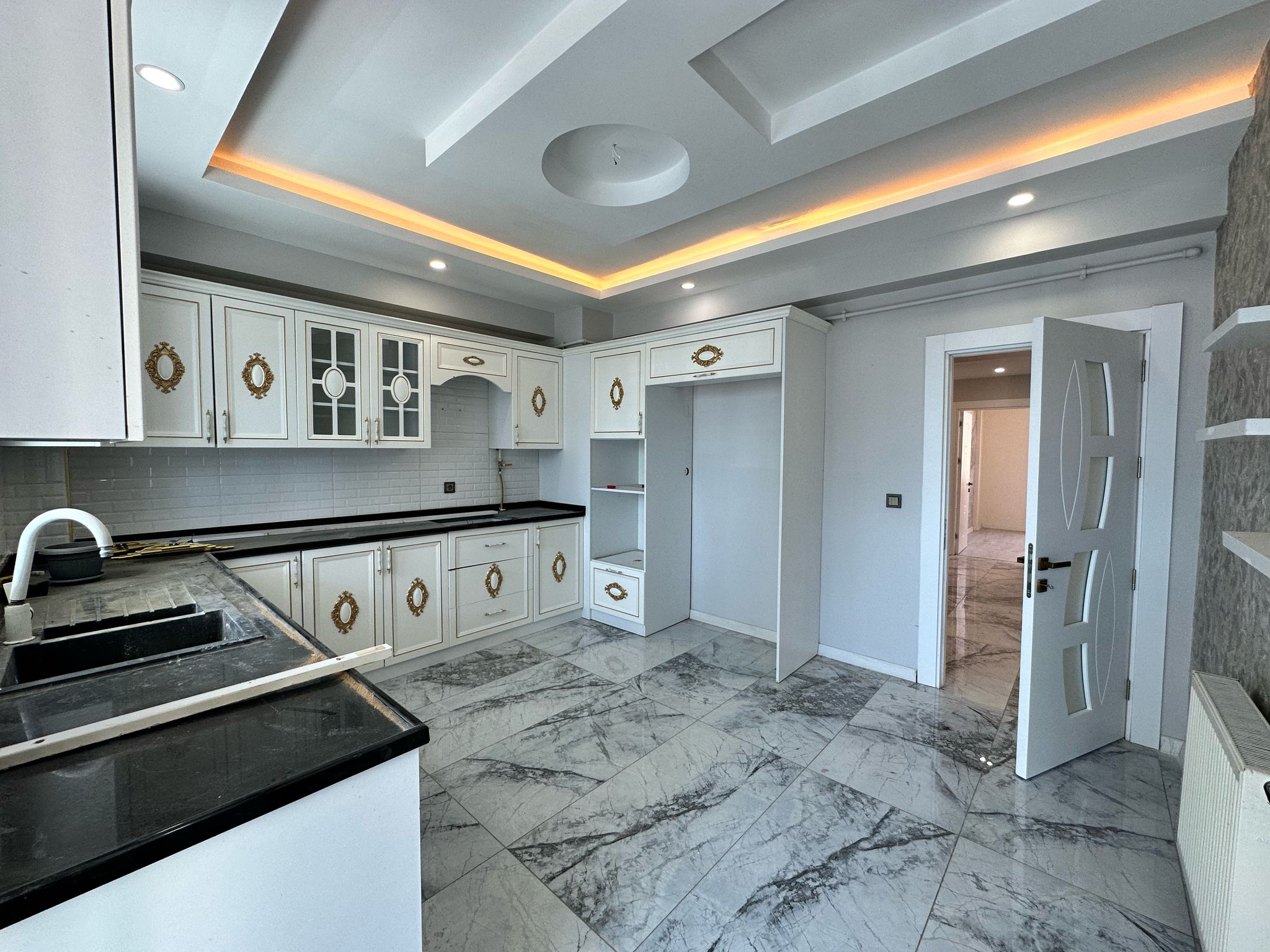 KAYAPINAR ORTADOĞU KOLEJİ YANINDA KİRALIK DAİRE