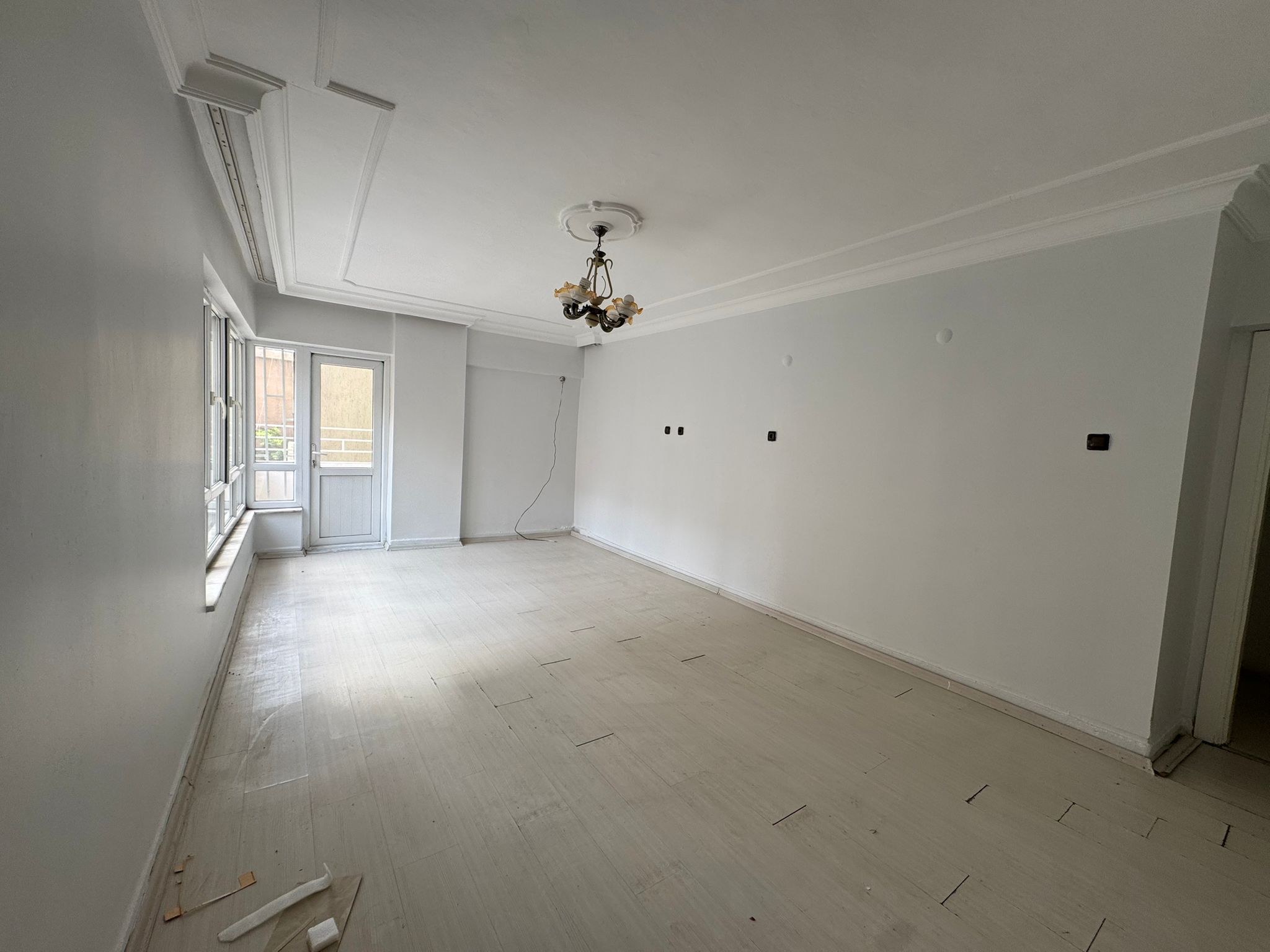 BÜYÜK ŞEHİR BELEDİYESİNİN KARŞISINDA 2+1 DAİRE 