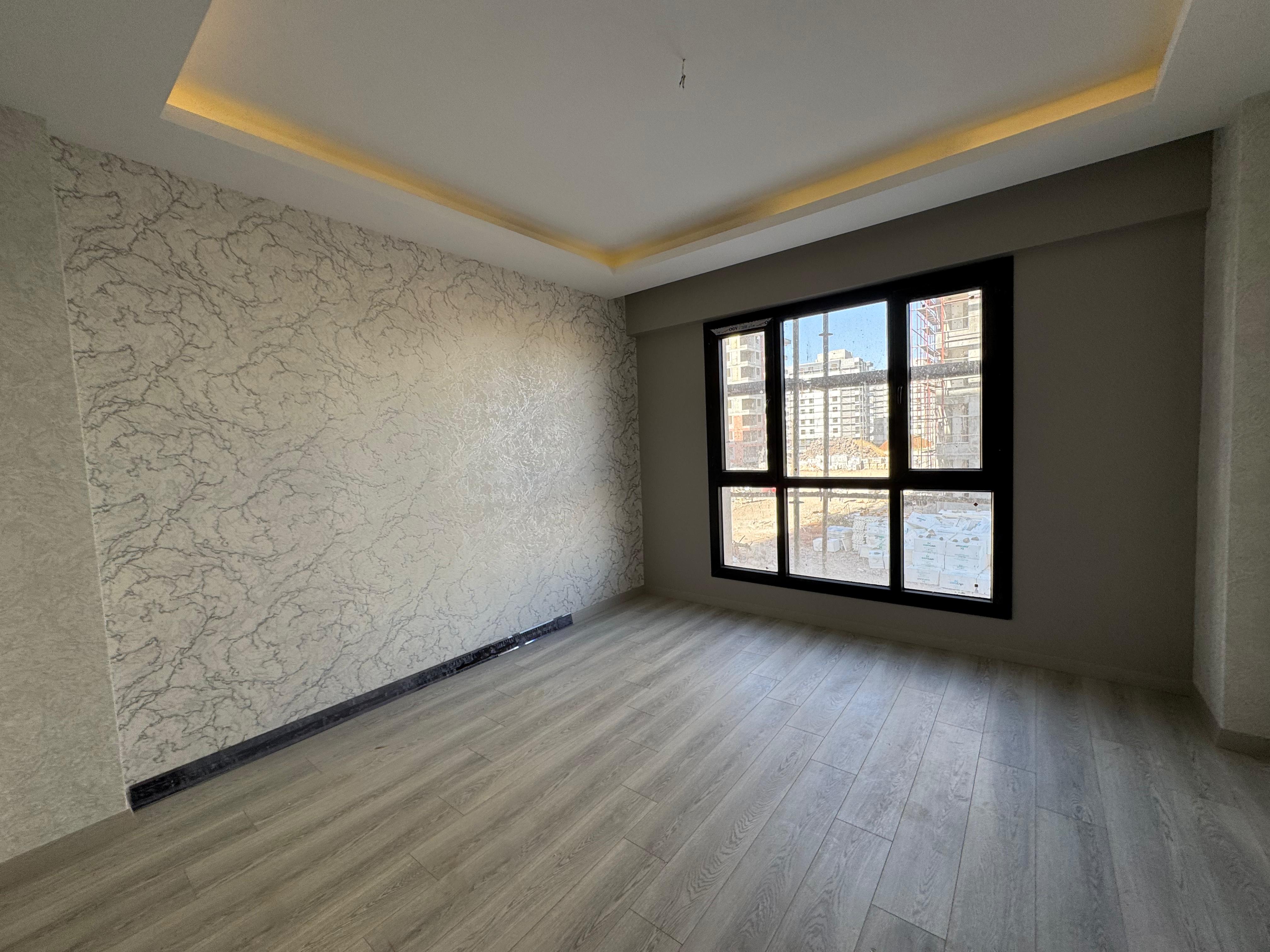 NEVROZ PARK ARKASI KILIÇ YAPI KALİTESİYLE 2+1 SIFIR DAİRE 
