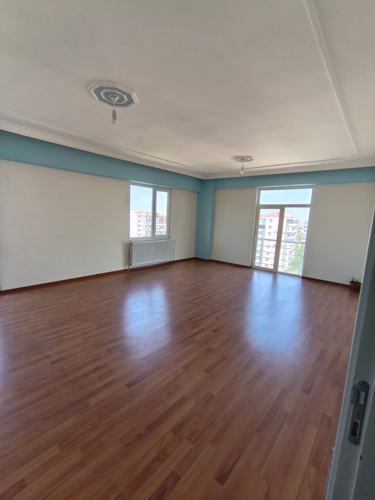   BAĞCILAR  GÖLETLİ PARK ARKASIBÖLGESİNDE  3+1 KİRALIK DAİRE
