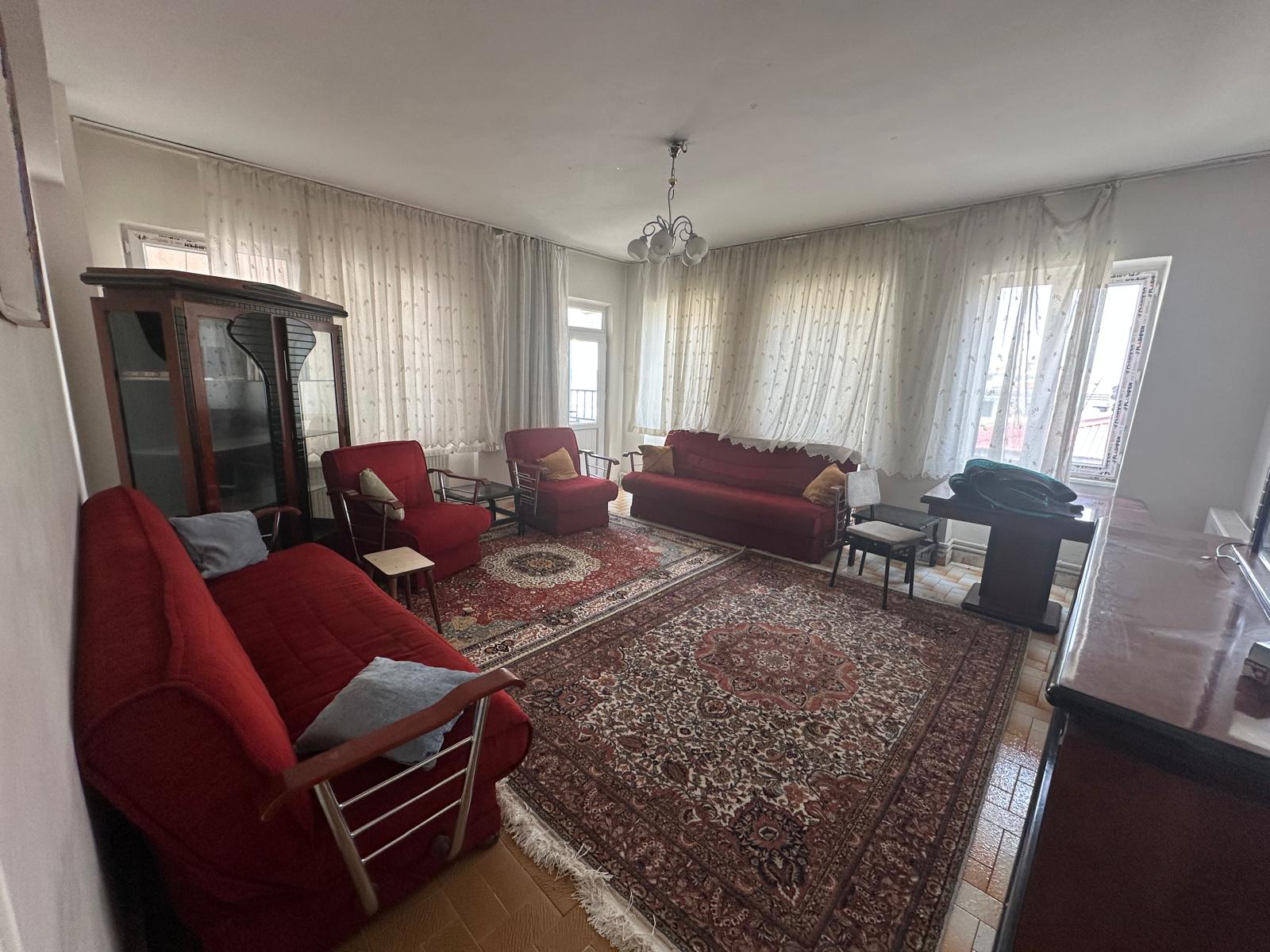 OFİS AYHAN DURAĞINDA EŞYASIYLA BİRLİKTE SATLIK HASARSIZ 3+1 ARA KAT DAİRE