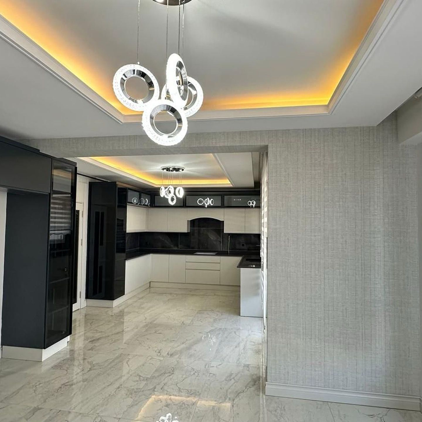 YENİ CEZAEVİ KARŞISI RİVADA EN UYGUN FİYATLI 3+1 SATILIK DAİRE