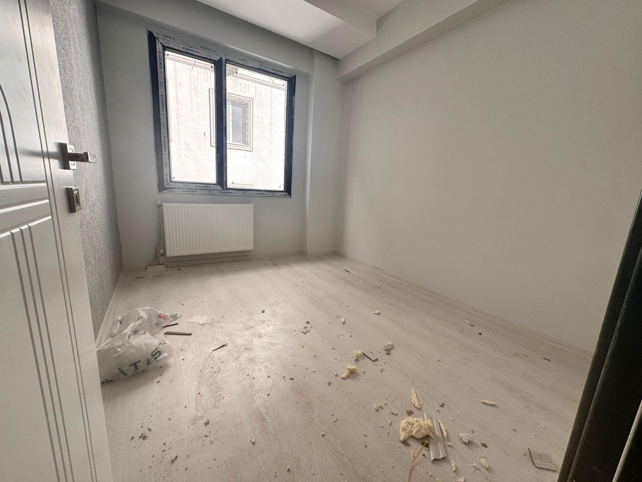 MAKRO LİFE GAYRİMENKULDEN OFİS SEMTİNDE ACİL SATILIK 2+1 DAİRE