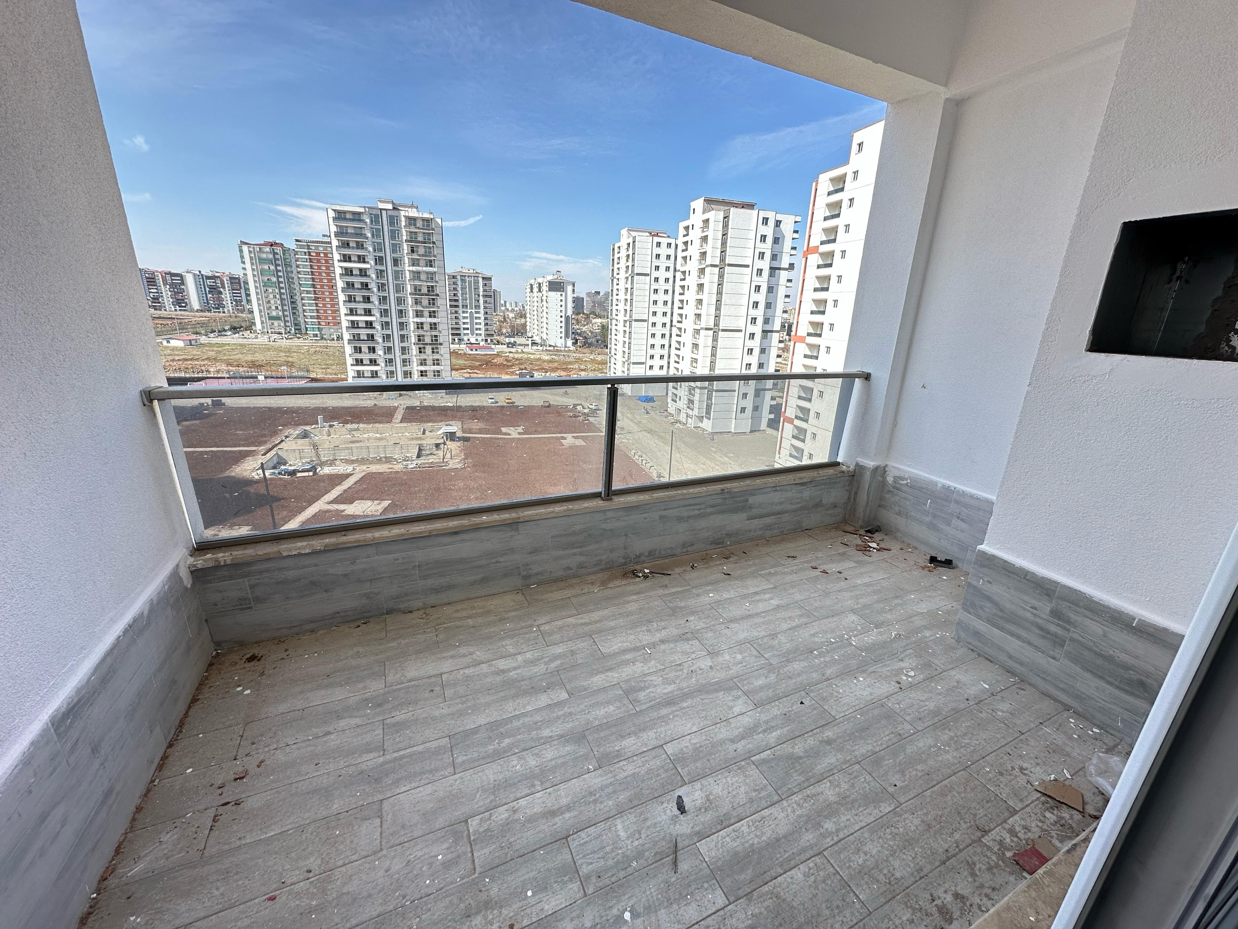 ADLİ TIP ARKASINDA 4+1 SATILIK DAİRE