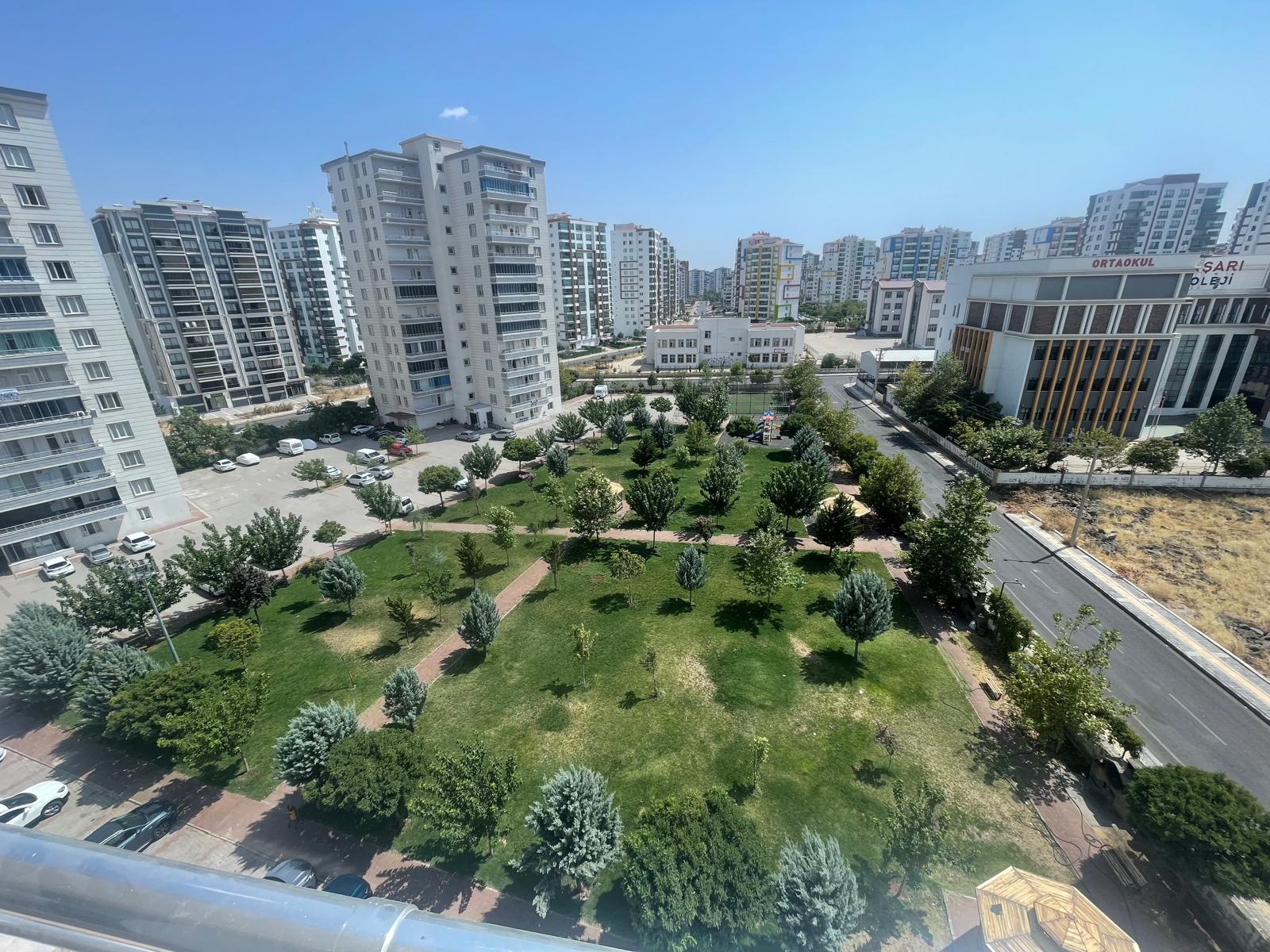 MAKRO LİFE GAYRİMENKUL DE HARİKA KONUMLU SATILIK LÜKS DAİRE