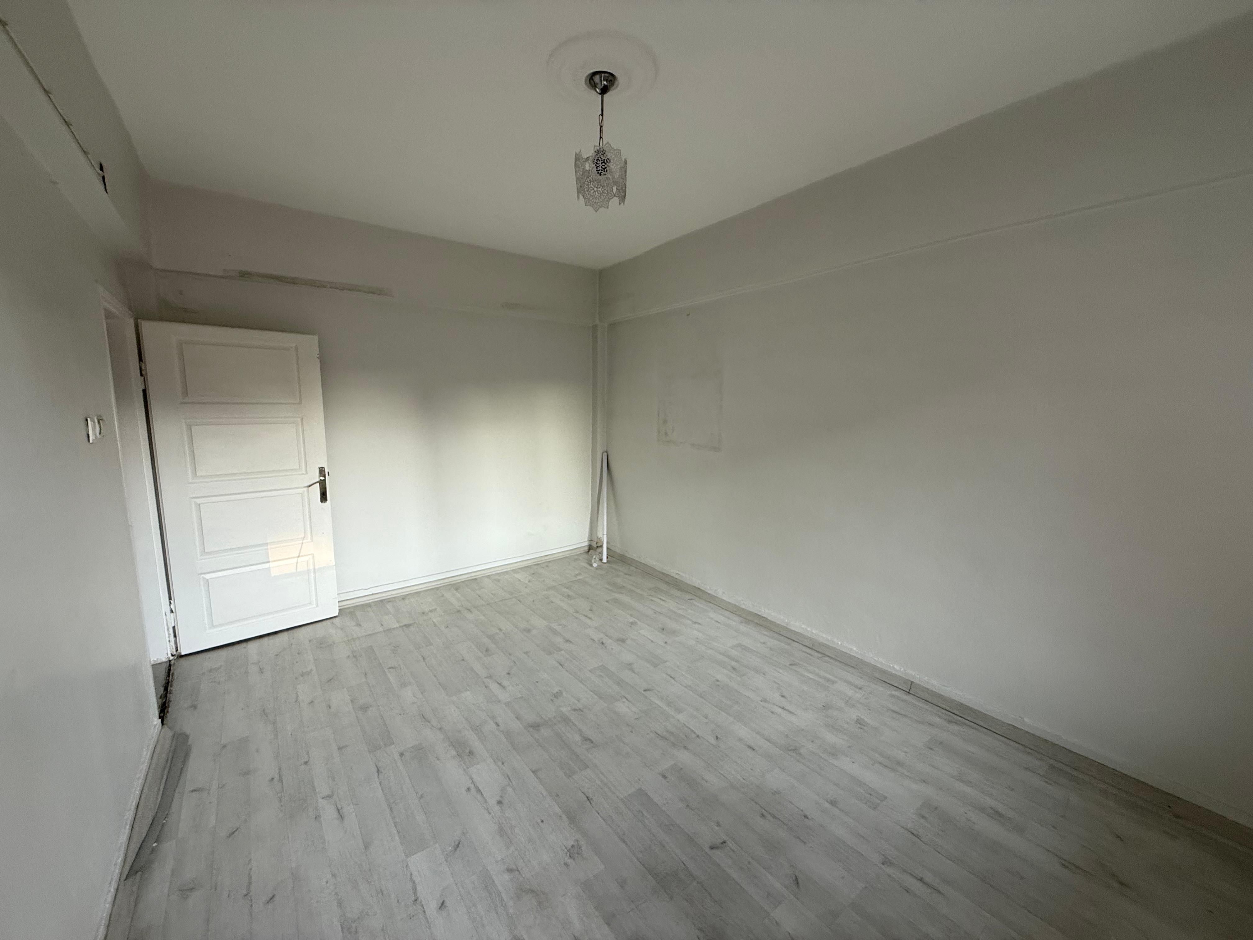 BAĞLAR  NÜKHET COŞKUN CADDESİ KAYNARTEPE MAH. KİRALIK 3+1 DAİRE