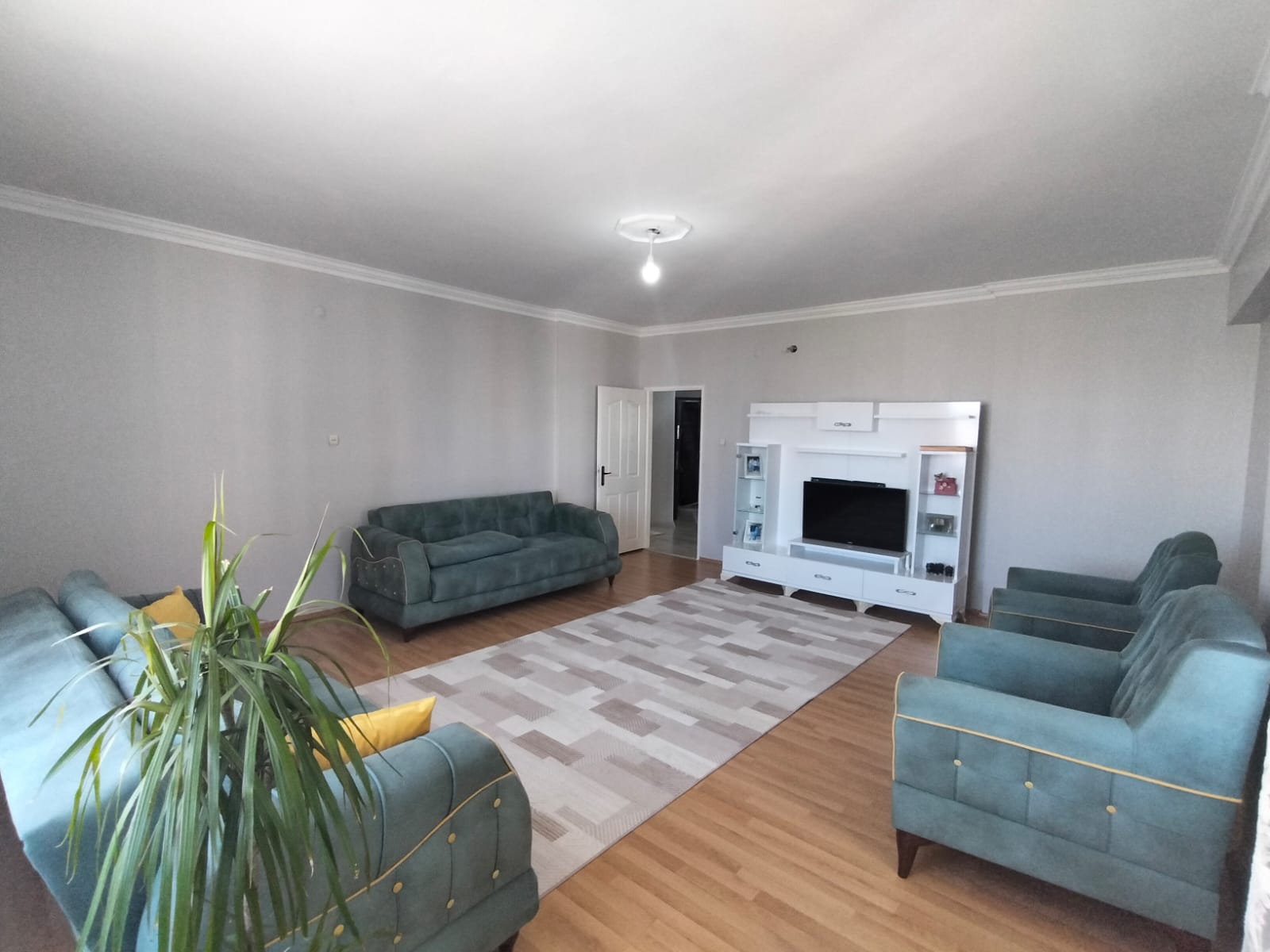 ŞEHRİN KALBİNDE KAYAPINARDA KENT MEYDANI YANI 3+1 SATILIK DAİRE
