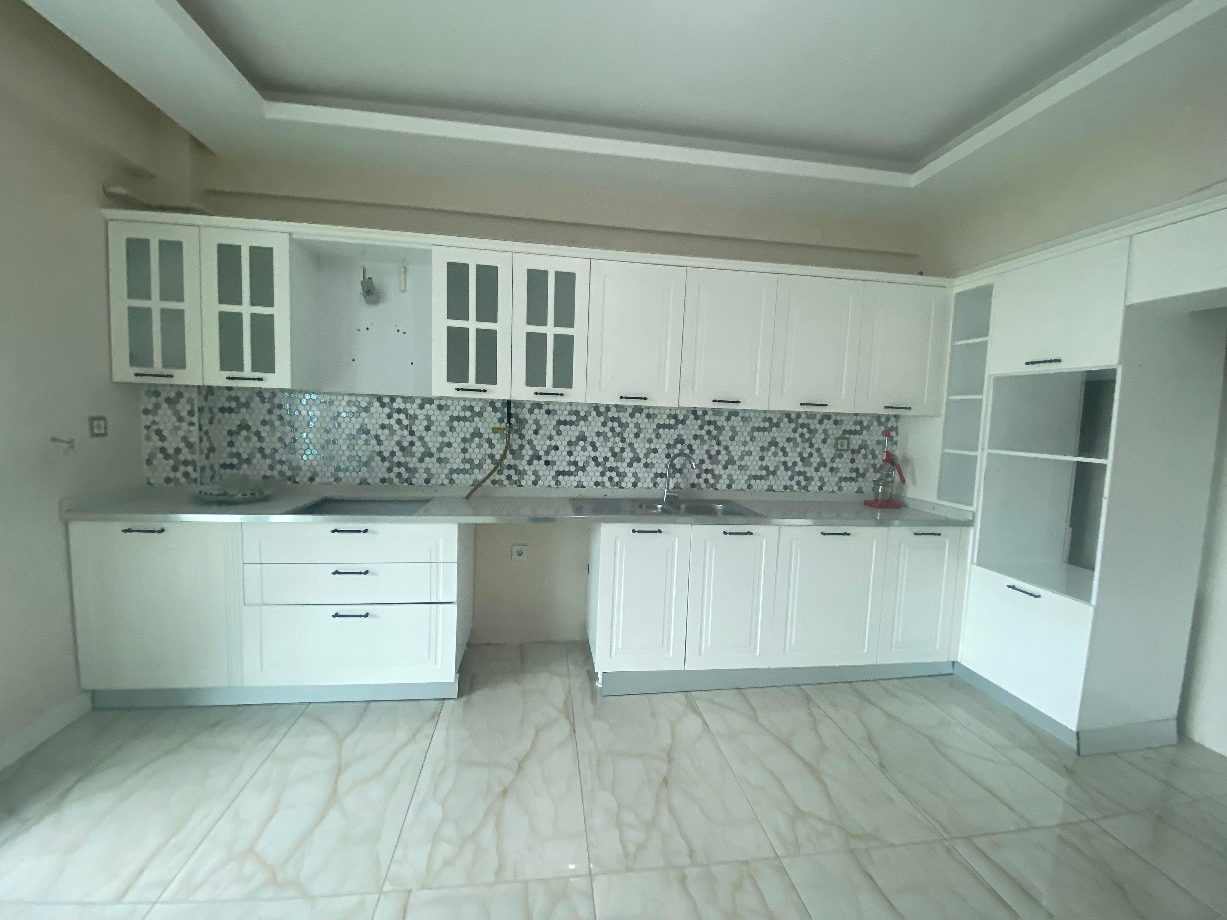 KAYAPINAR STADYUM  50 METRE YOL ÜSTÜNDE 3+1 LÜKS DAİRE