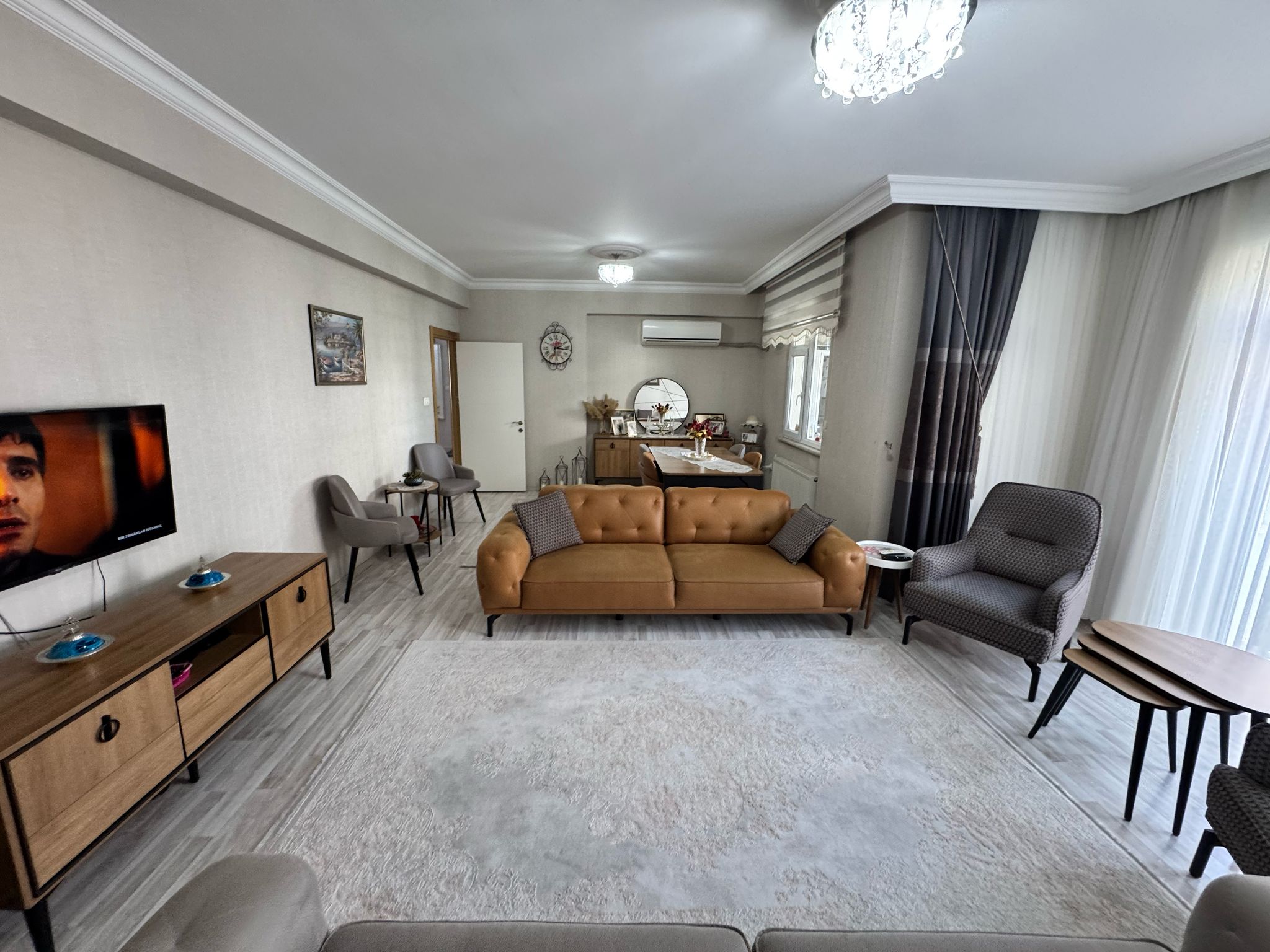 YENİYOL HALİL AKGÜN SİTESİNDE SATILIK 3+1 HASARSIZ DAİRE