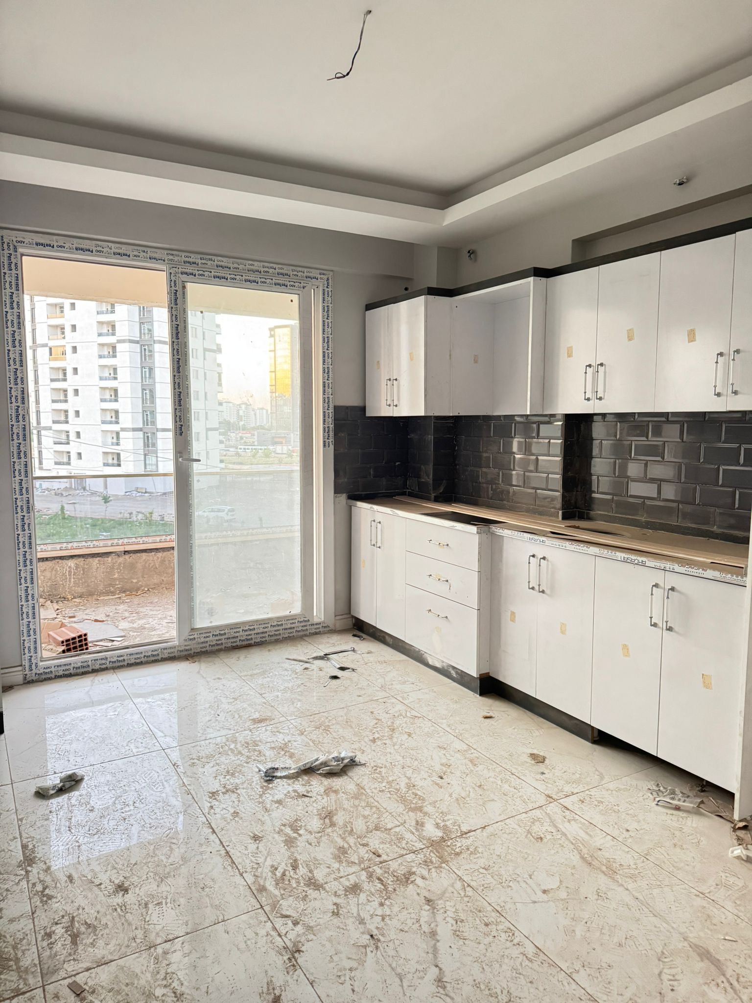 ADLİ TIP ARKASI FIRSAT  2,5+1 SIFIR LÜKS  DAİRE 