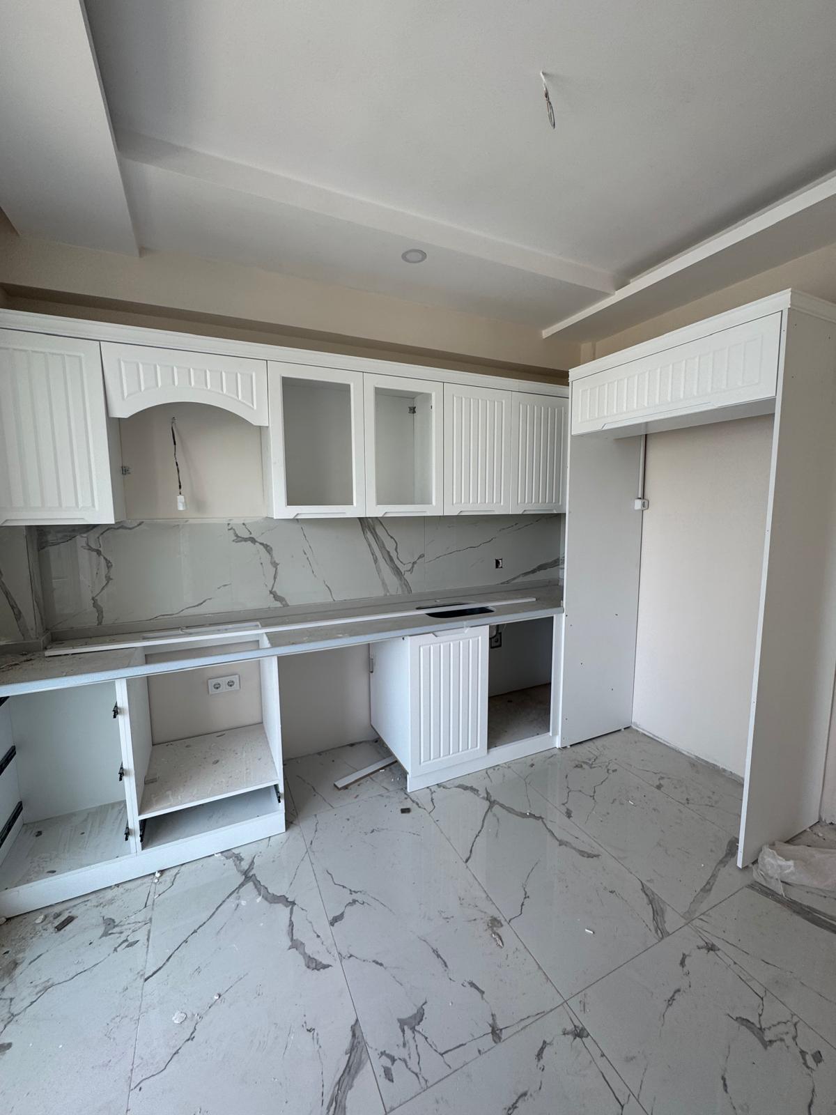 BAĞCILAR'DA SİVEREK CADDESİ ÜZERİ  SATILIK SIFIR FIRSAT DAİRE