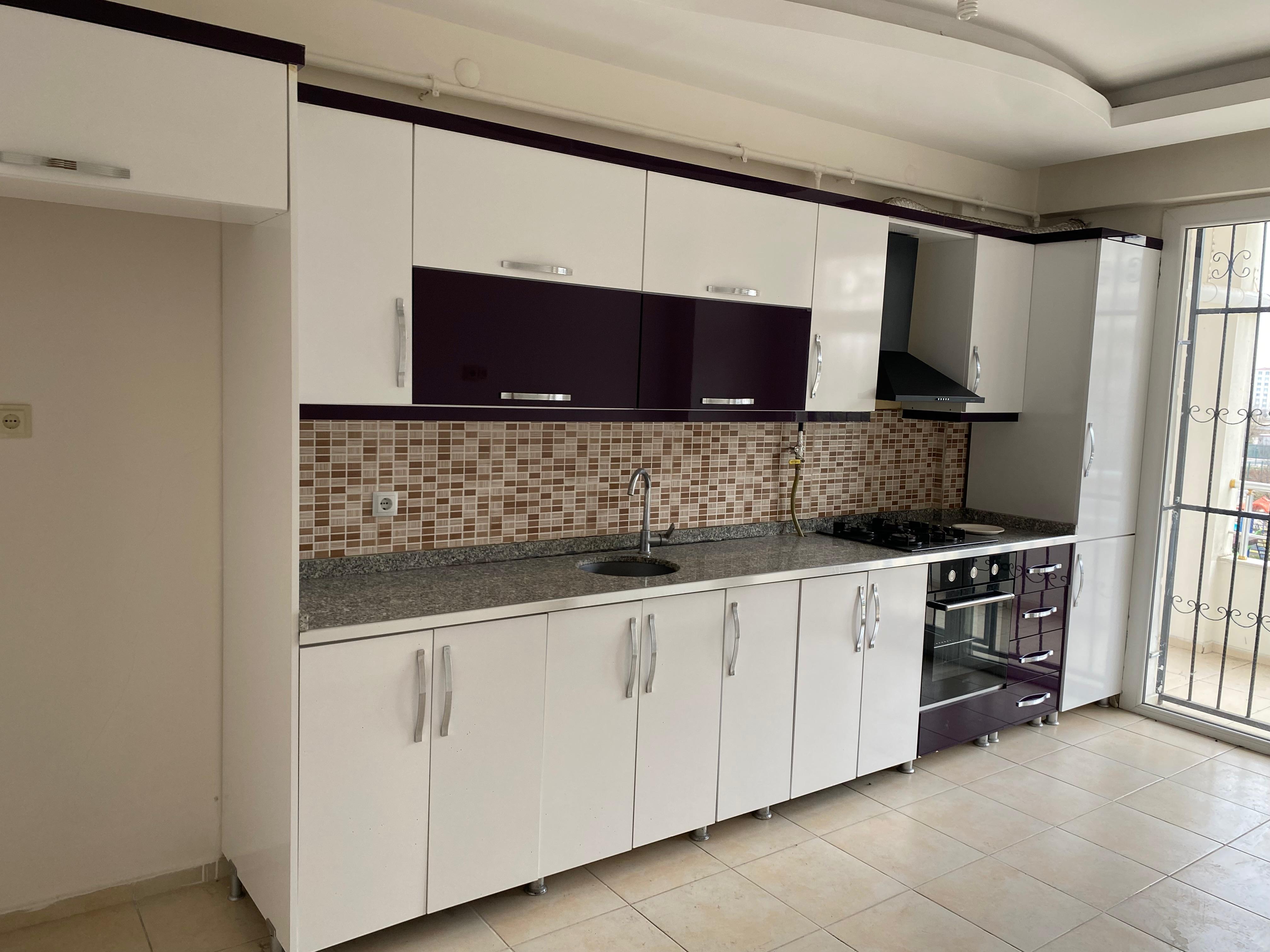 BAĞCILAR DOĞUM HASTANESİ ARKASI SATILIK 3+1 DAİRE