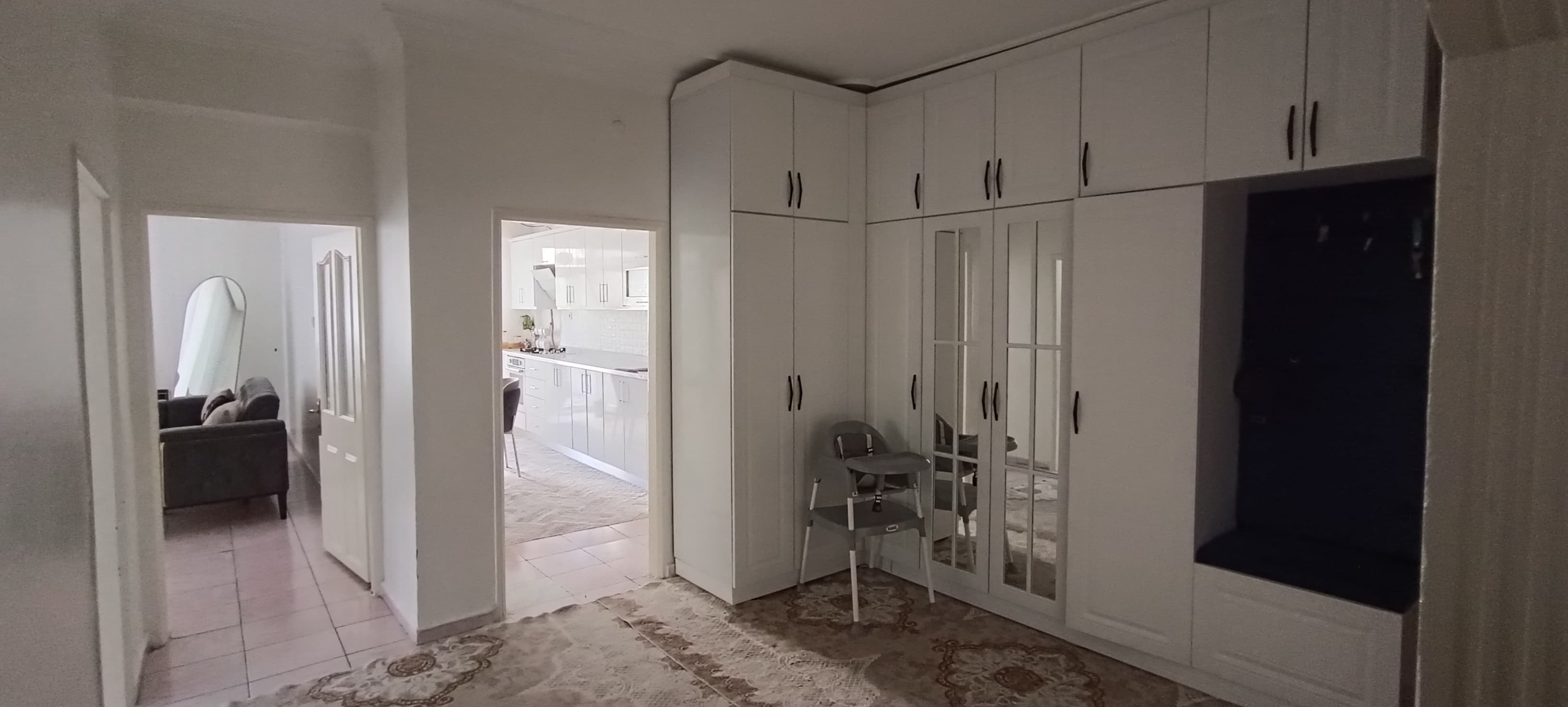 GAZİLERDE CADDE ÜSTÜ 3+1 SATILIK DAİRE