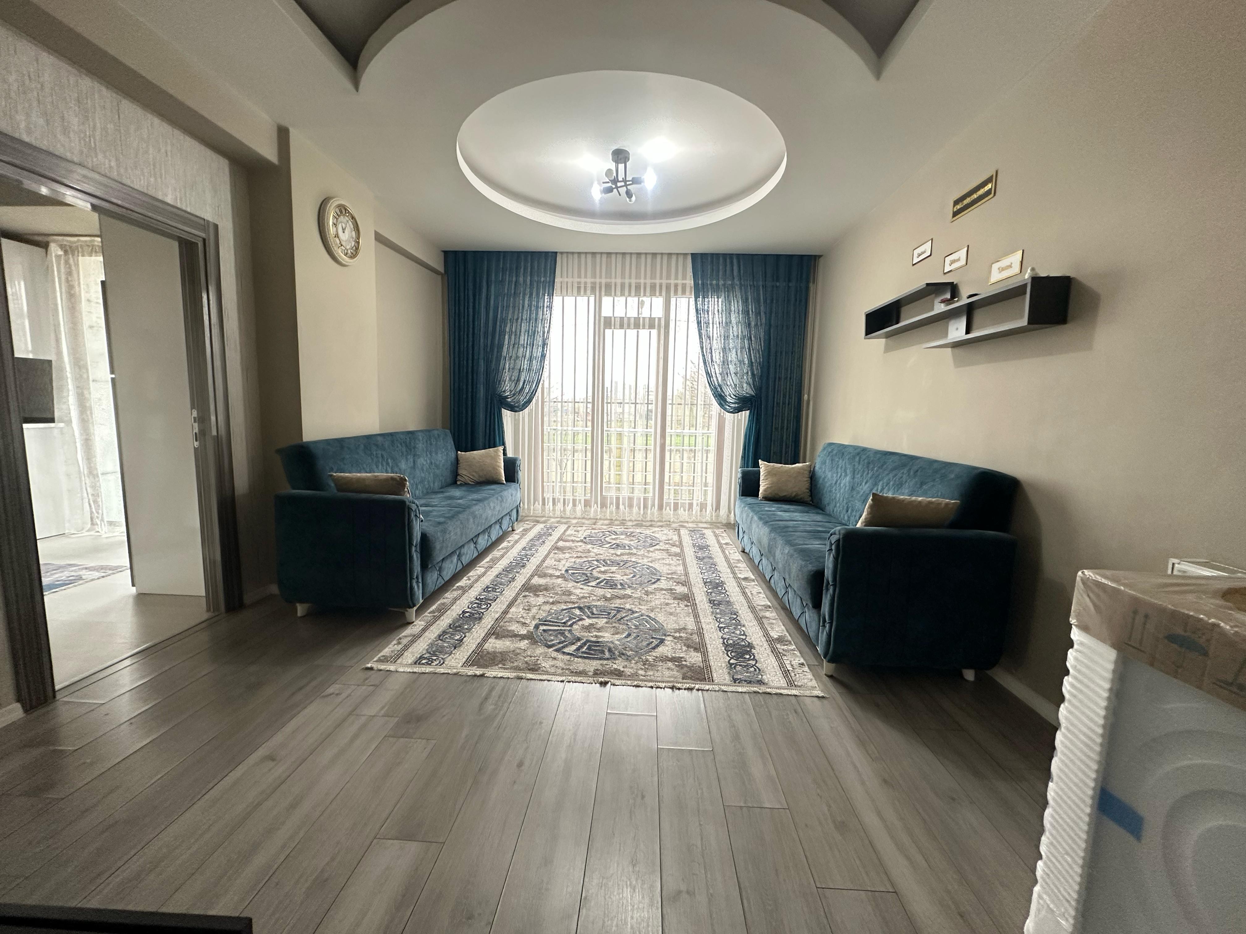 FABRİKA MAHALLESİ'NDE 1+1 SATILIK DAİRE! 