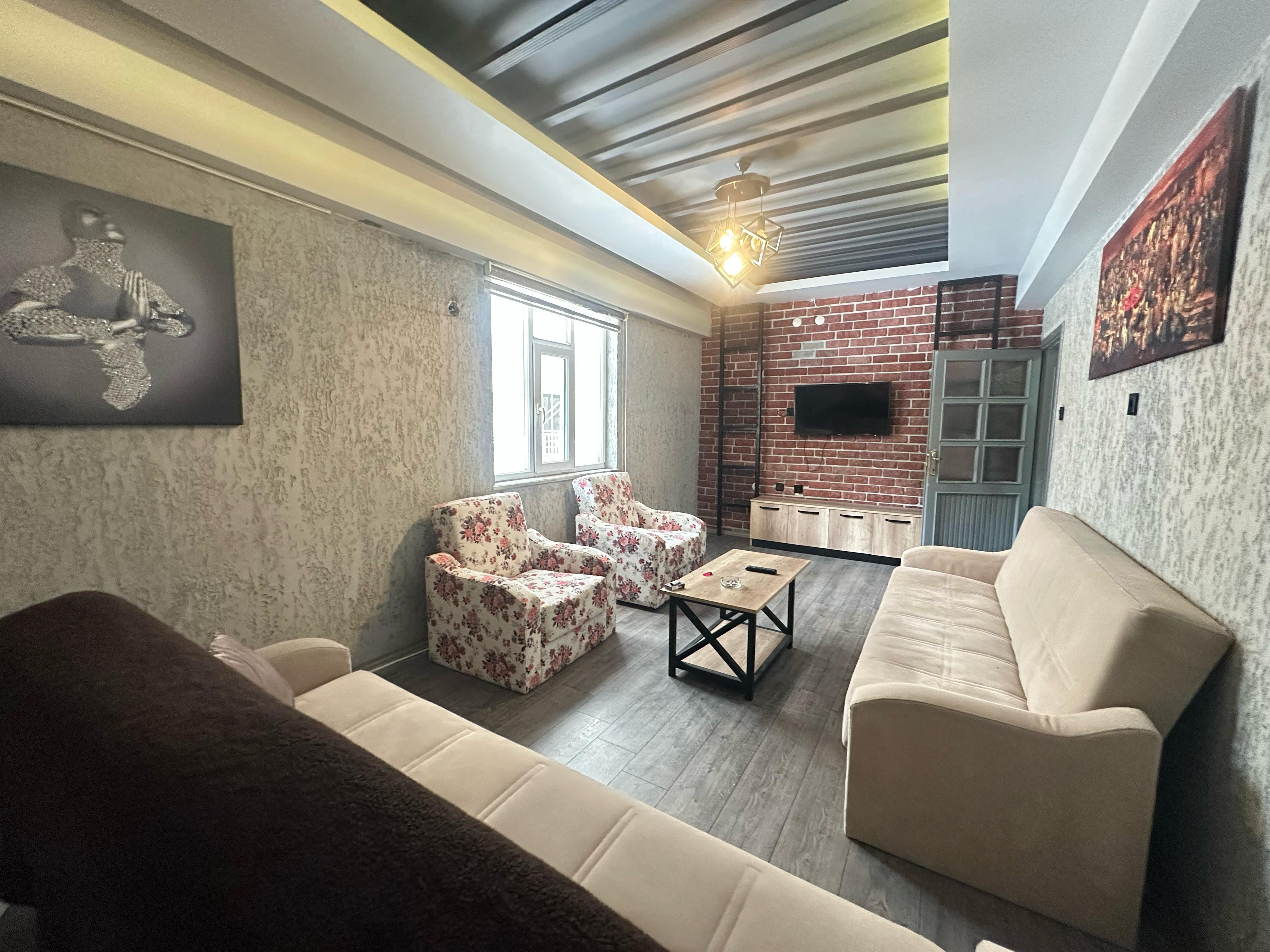 KAYAPINAR DİCLEKENT CAMİİ CİVARI 2+1 GENİŞ FIRSAT BAKIMLI DAİRE 