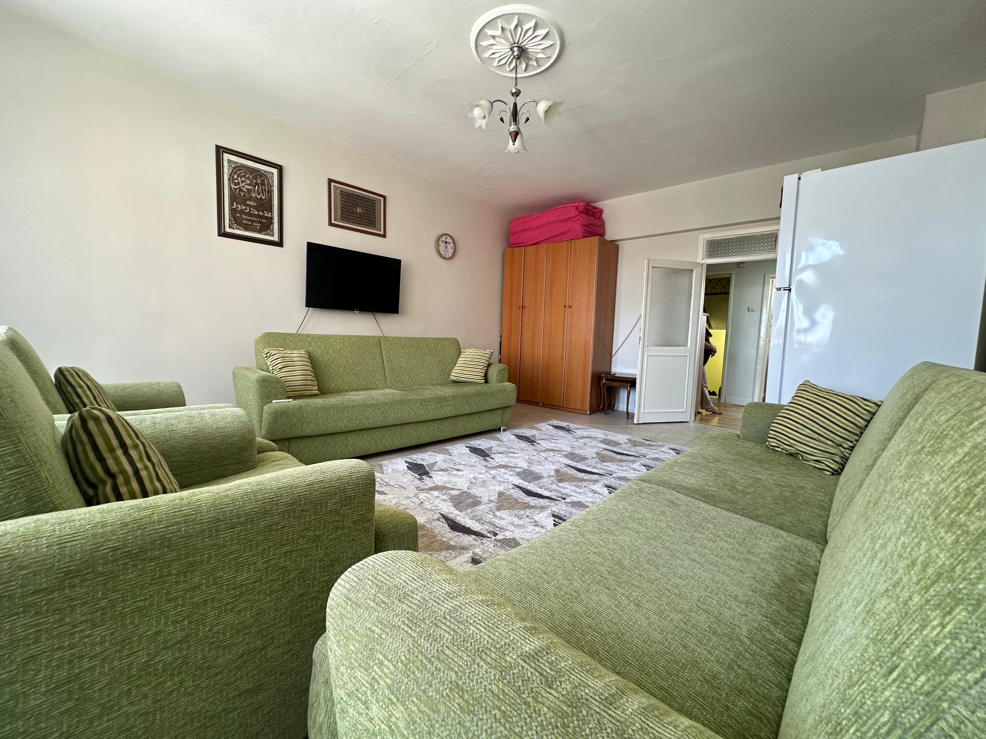 BAĞLAR FATİH CAMİİ YANINDA 3+1 FIRSAT DAİRE 