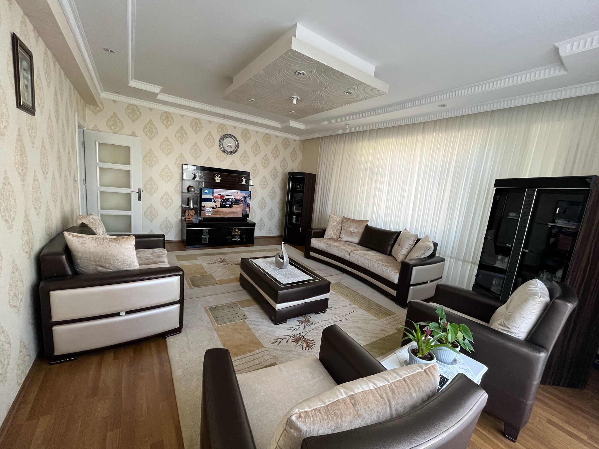 BAĞCILAR CUMA PAZARININ HEMEN YANINDA SATILIK 3+1 DAİRE